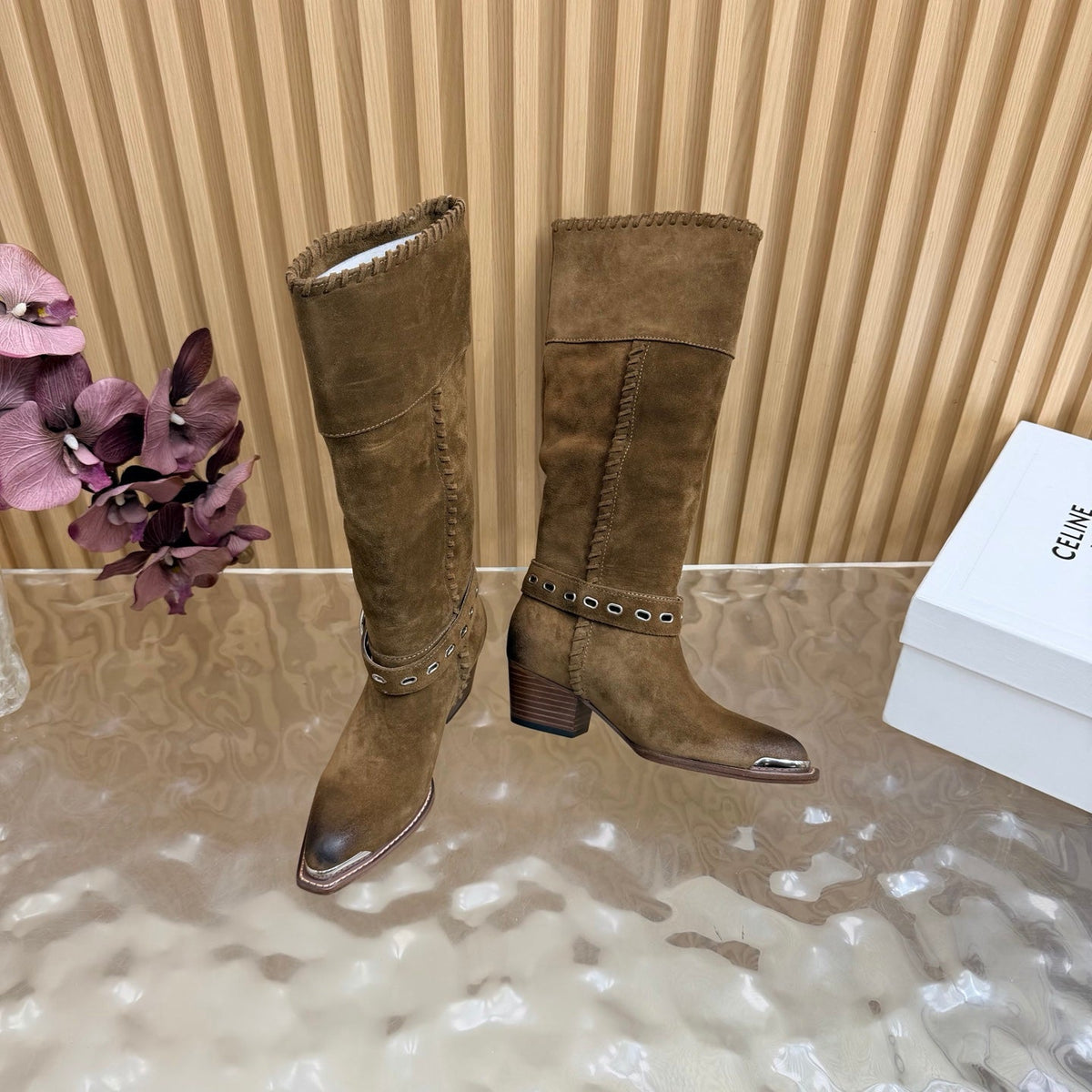 Celine 2026 Chelsea Pointed Toe Boots Suede Leather 995587