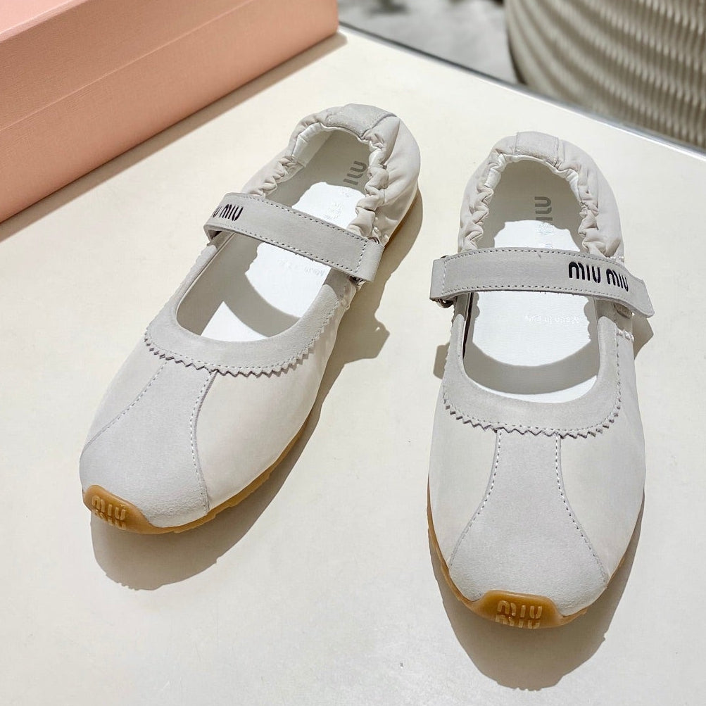 Miu Miu 2026 Ballet Flat White Suede Fabric 618680