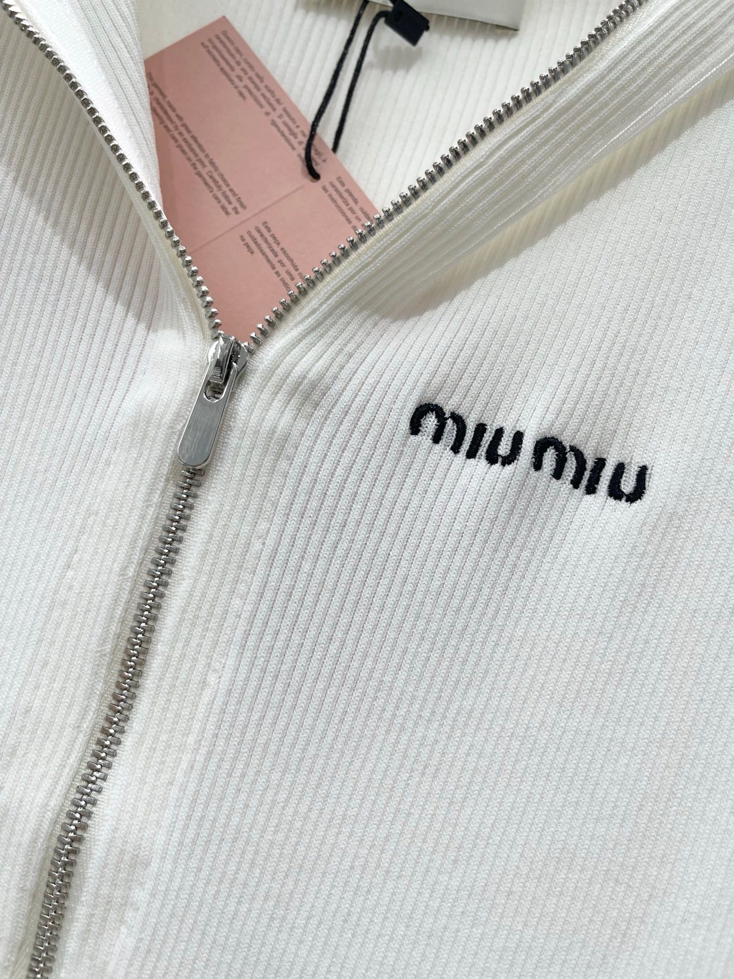 MiuMiu 2026  Hooded Zipper Tank Top Tencel 636581