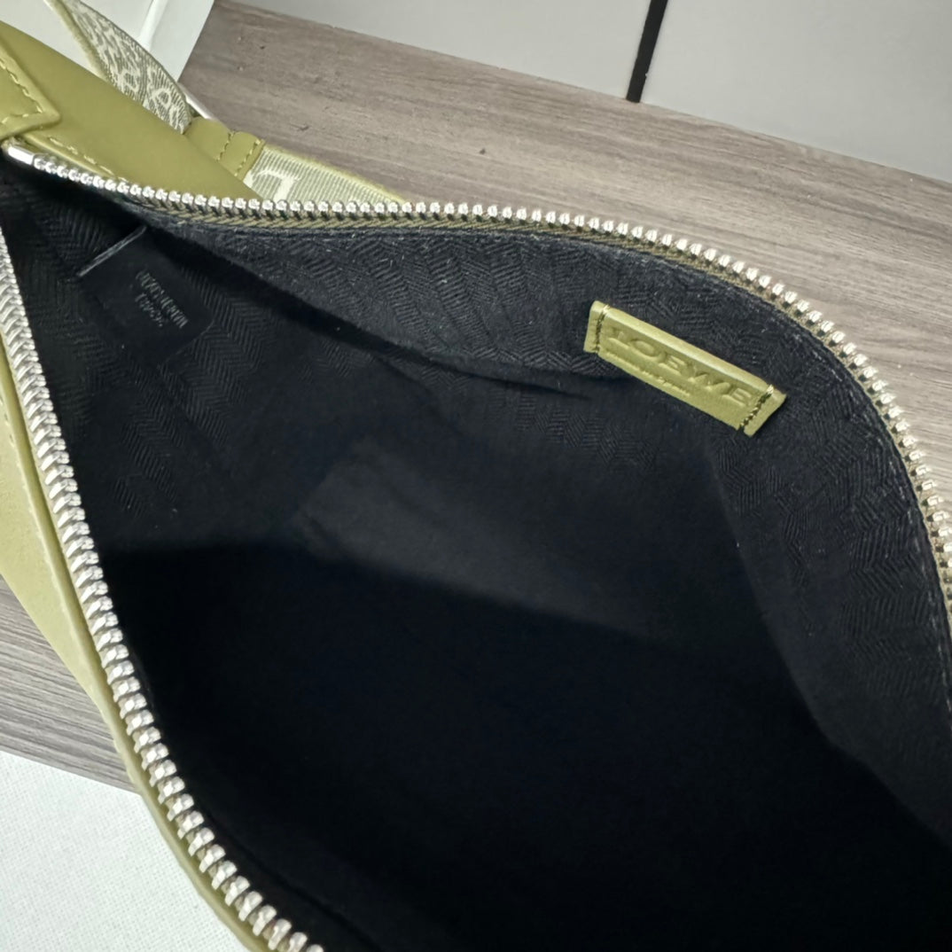 Loewe Small Cubi Crossbody Bag 29 Olive Green Calfskin 280611