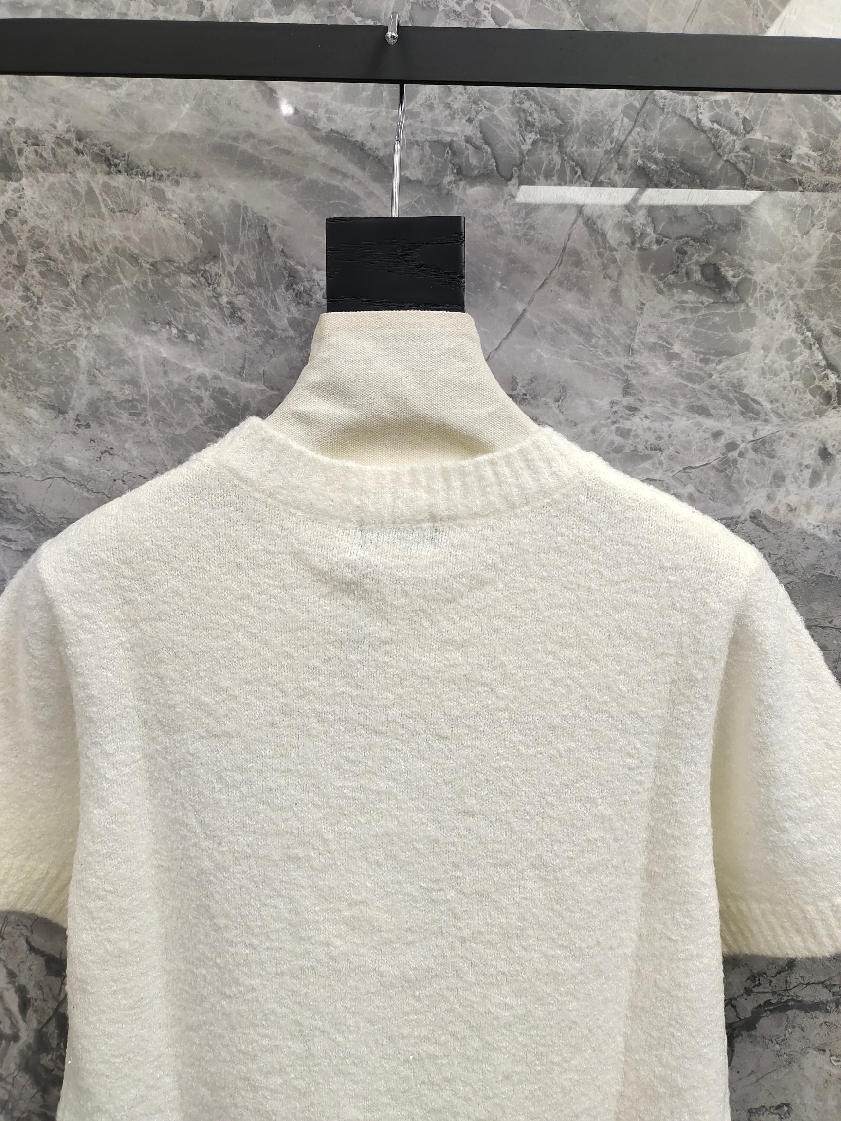Chanel 2026 Short-Sleeve Shirt Cream Pink Wool
