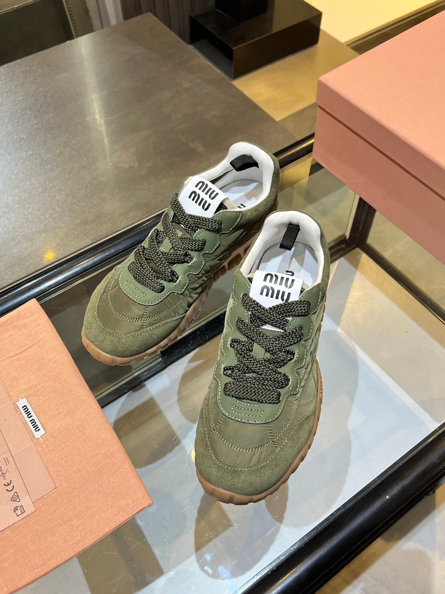MIU 26ss Sneaker Moss Green Fabric Suede 625653