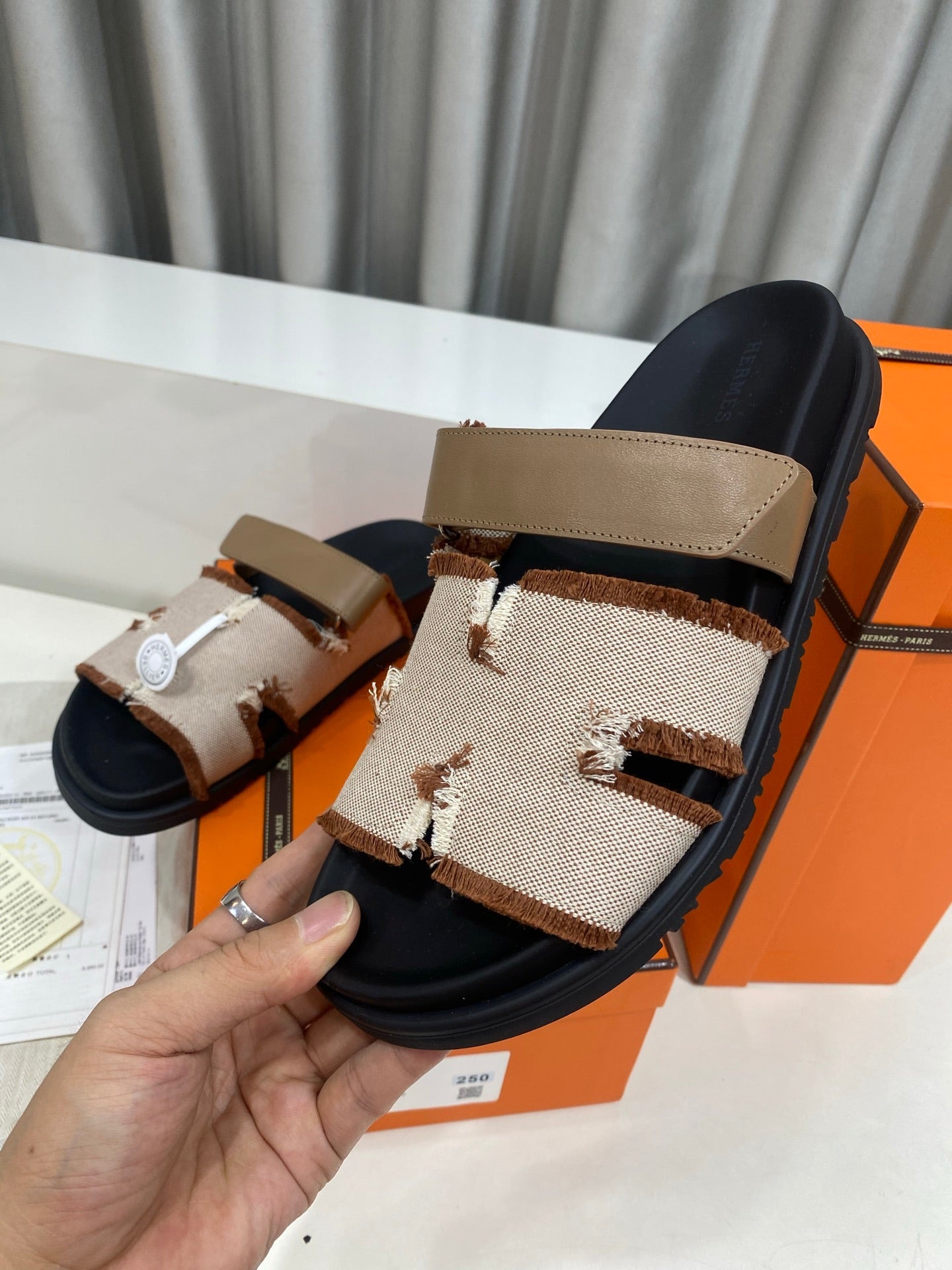 Hermes 2026 Chypre Sandal Canvas Calfskin 957513