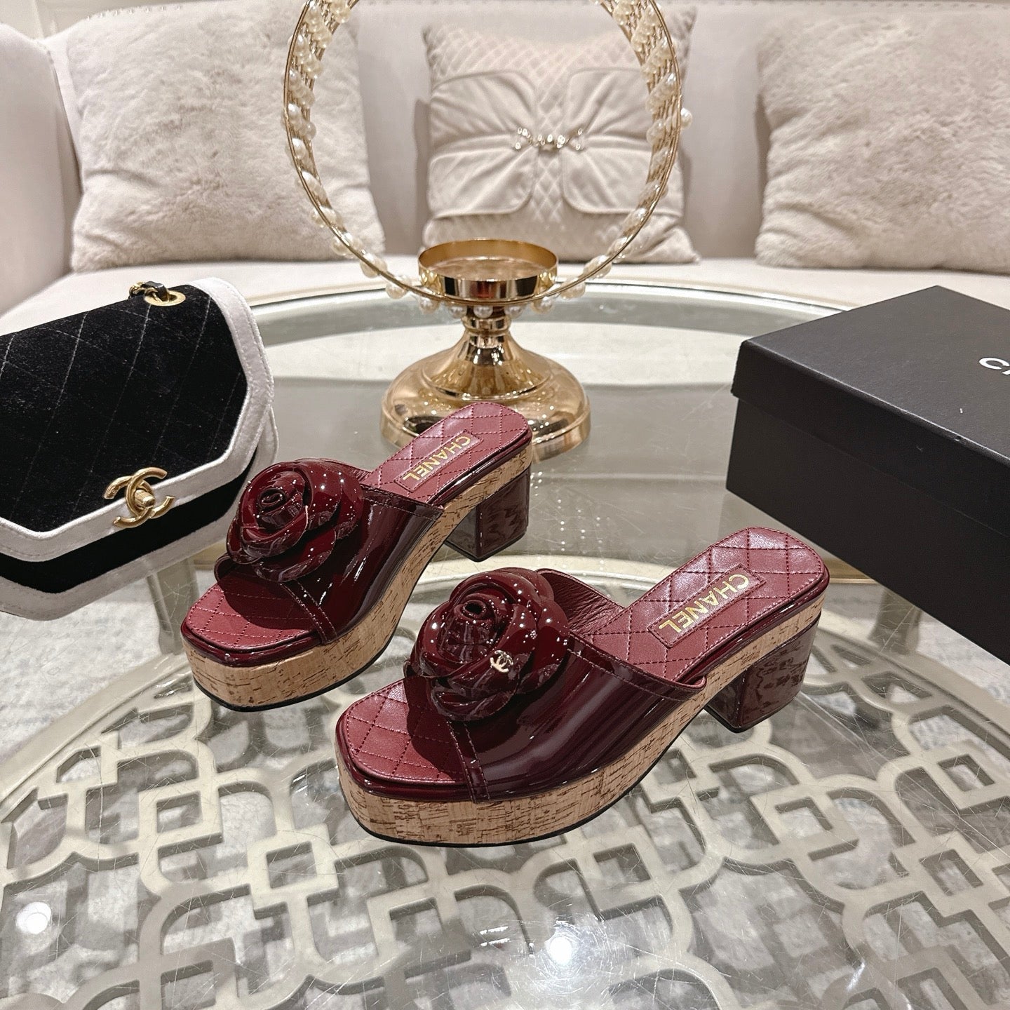 CC 26s Camellia Platform Slippers 65 Dark Red Patent Leather 627041