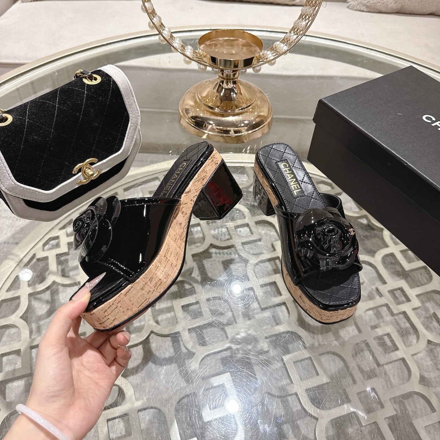 CC 26s Camellia Platform Slippers 65 Black Patent Leather 627044