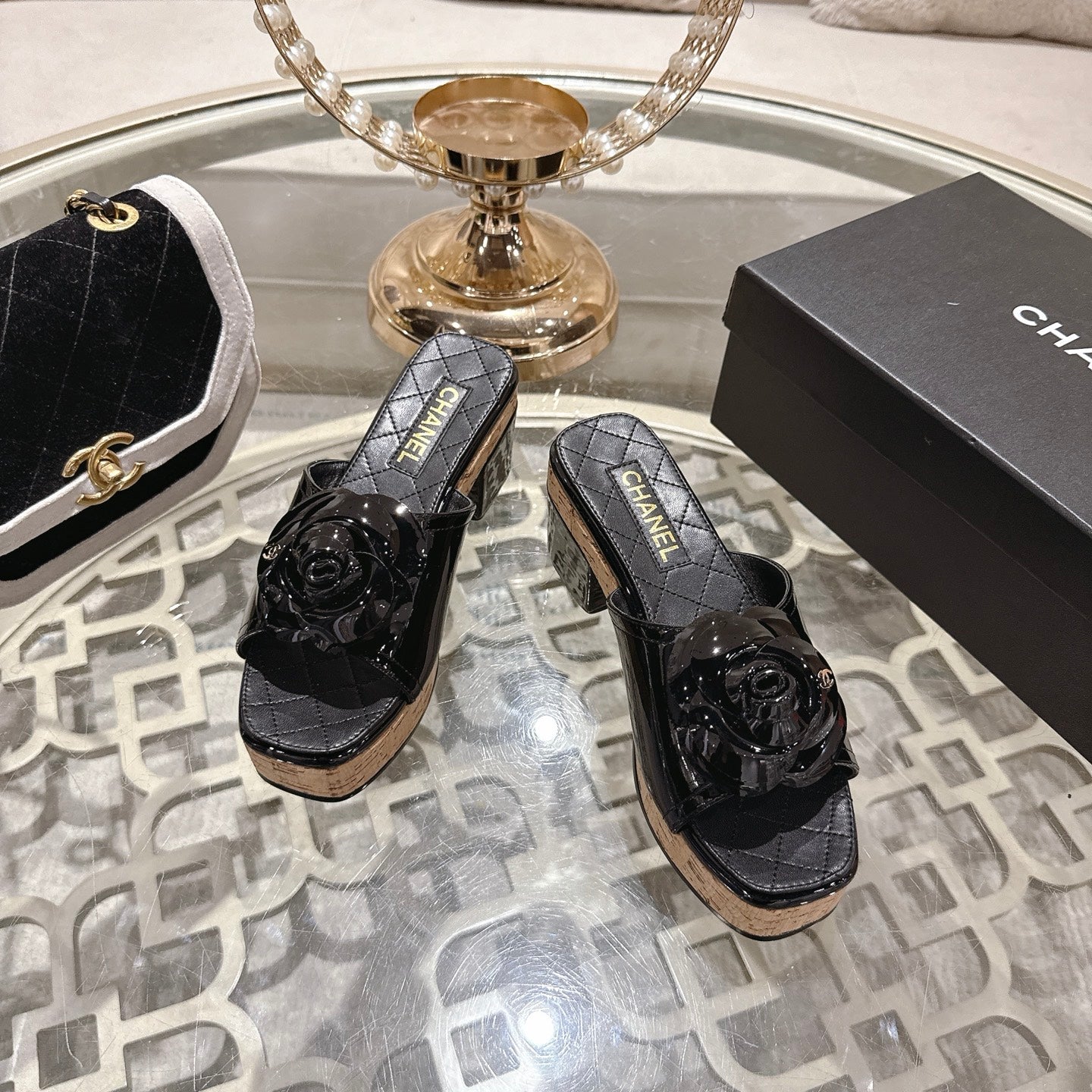 CC 26s Camellia Platform Slippers 65 Black Patent Leather 627044