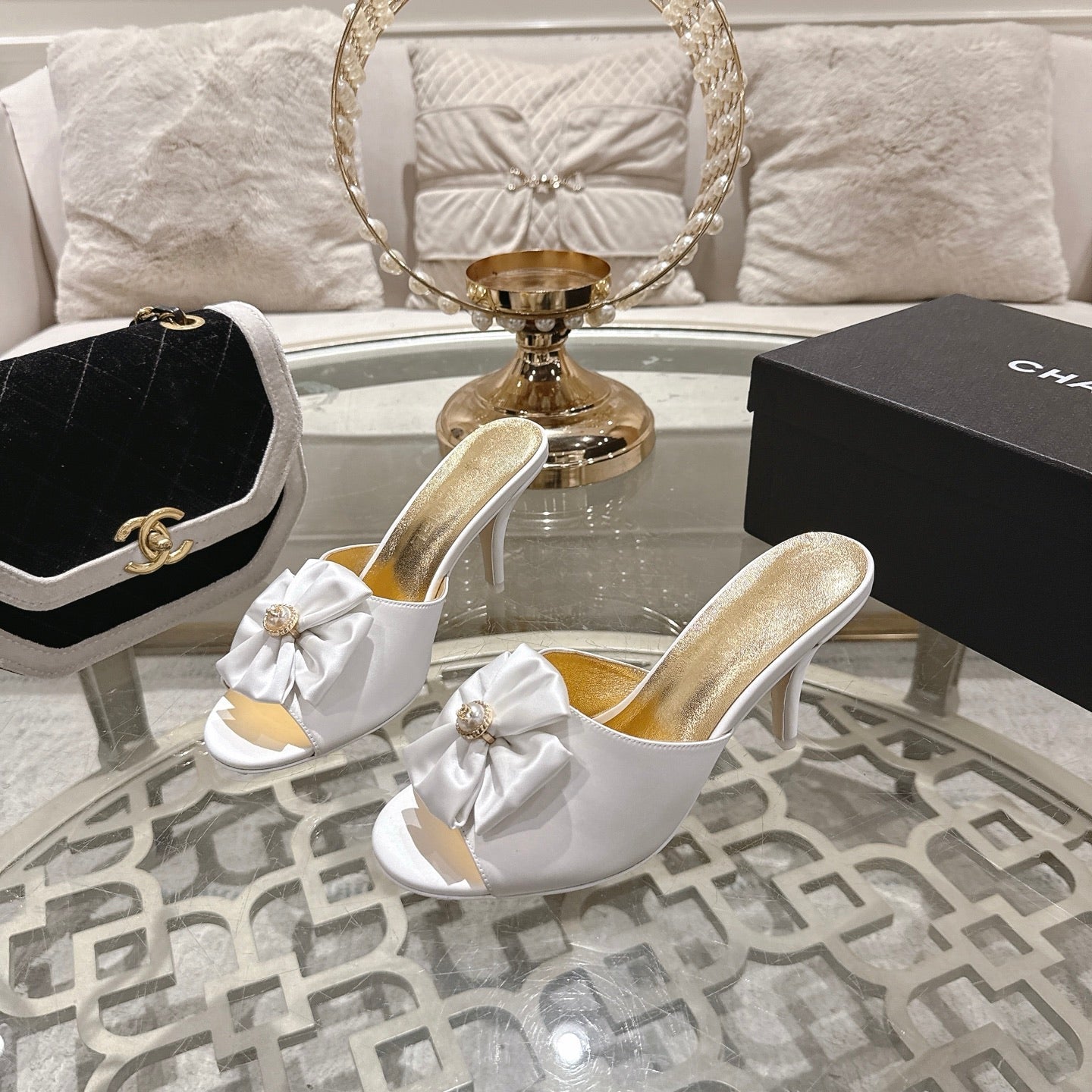CC 26s Camellia High-Heeled Slippers White Gold Sheepskin 627027