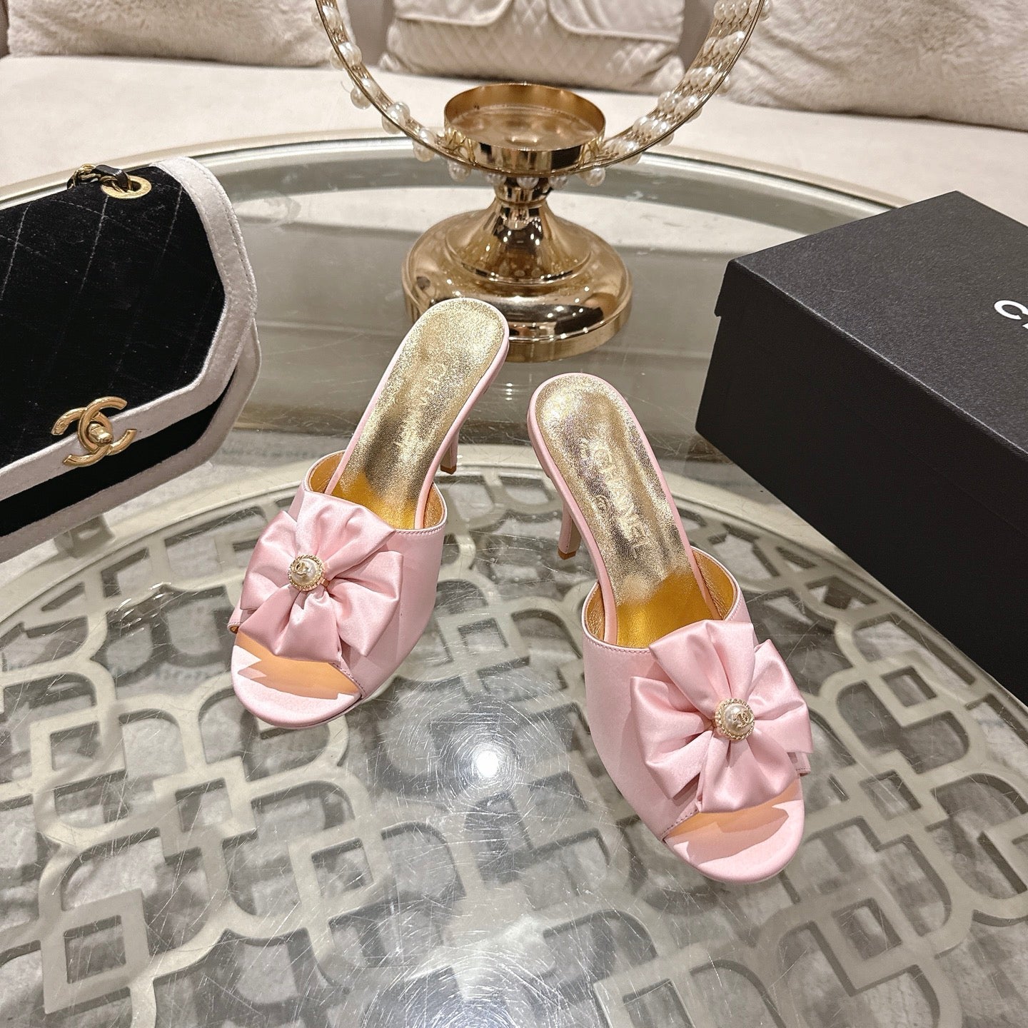 CC 26s Camellia High-Heeled Slippers Pink Gold Sheepskin 627028