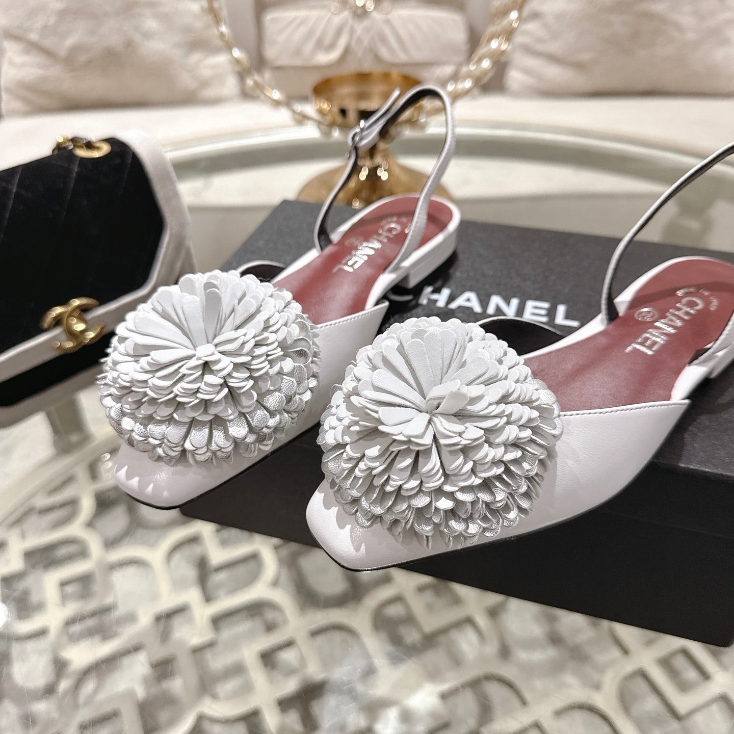 CC 26s Floral Backless Sandals White Sheepskin 627021