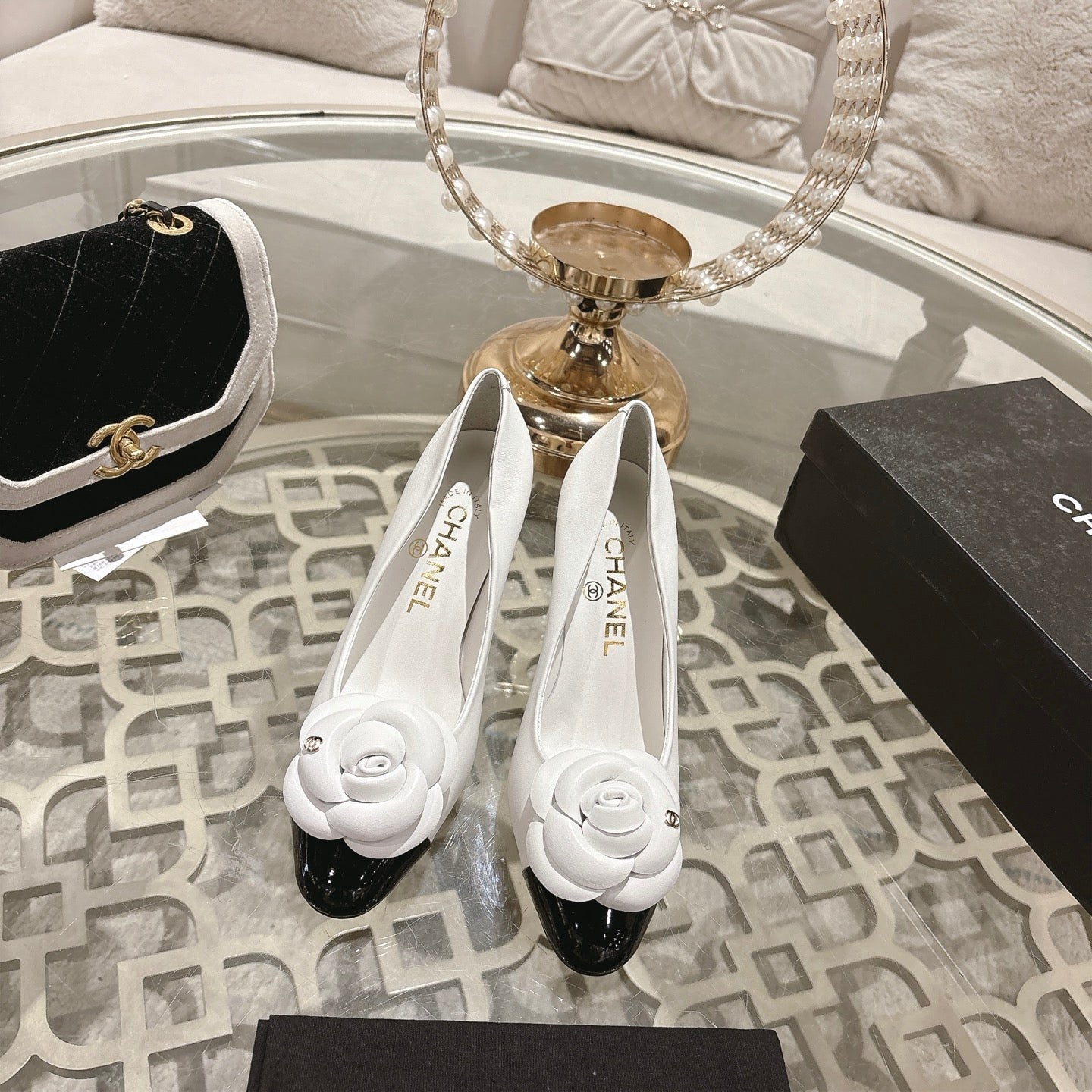 CC 26s High Heels Pump 85 White Black Sheepskin 627008