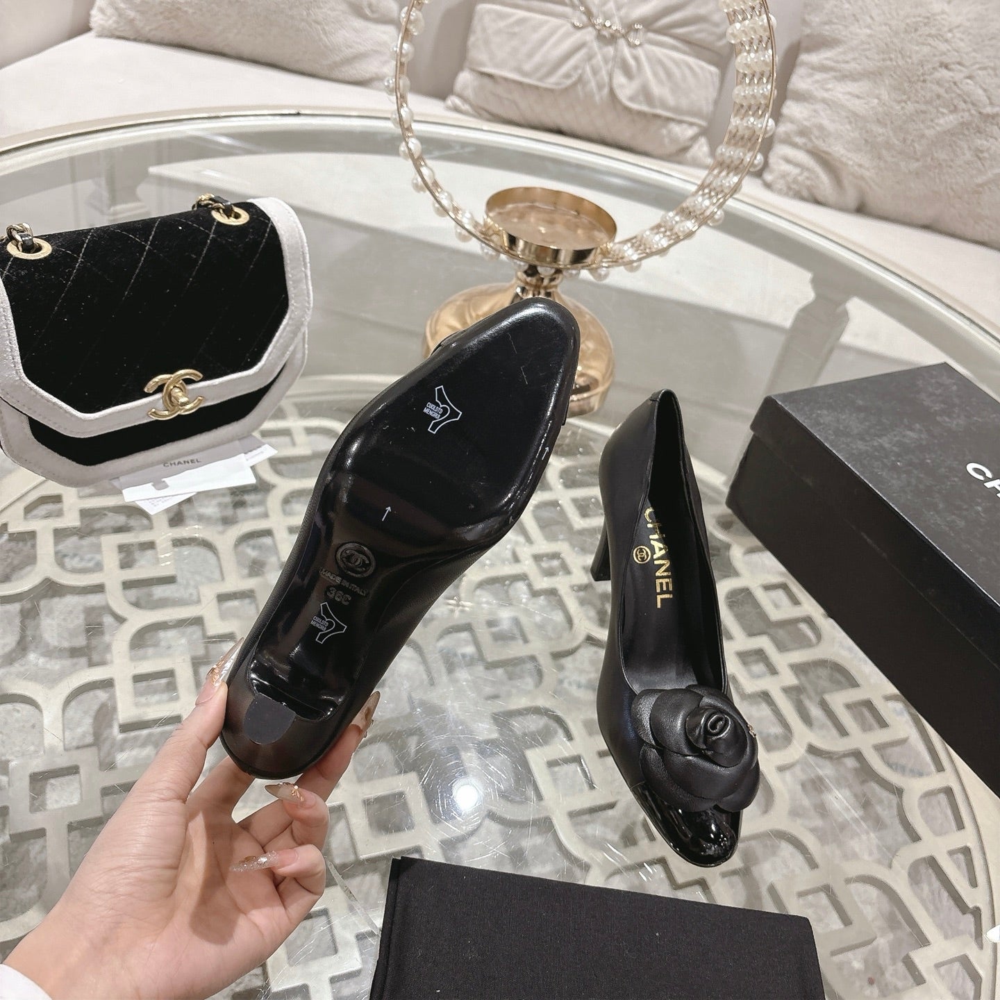 CC 26s High Heels Pump 85 Black Sheepskin 627010