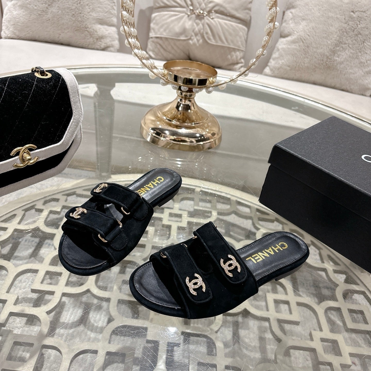 CC 26s Buckle Sandals Black Suede Sheepskin 627079