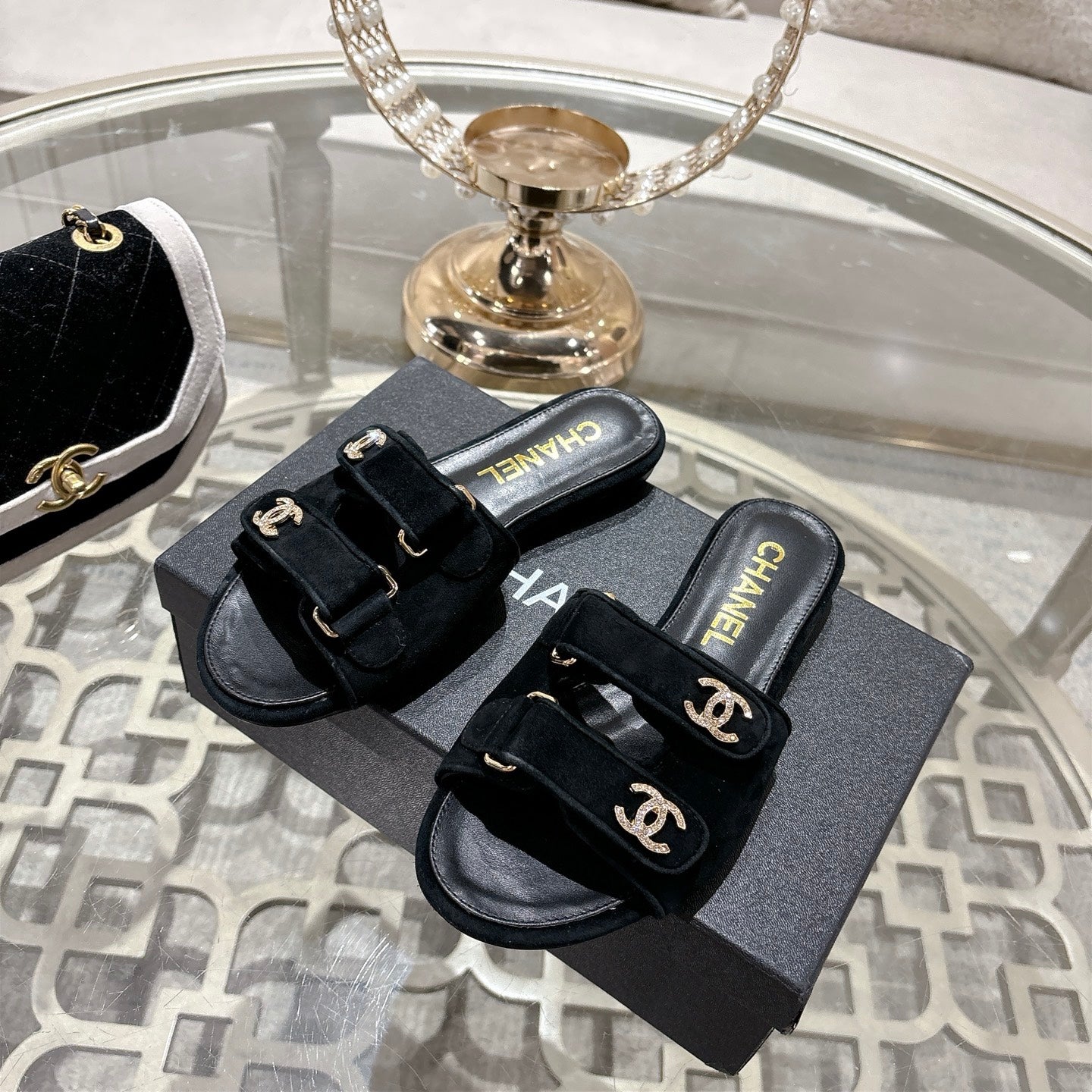 CC 26s Buckle Sandals Black Suede Sheepskin 627079