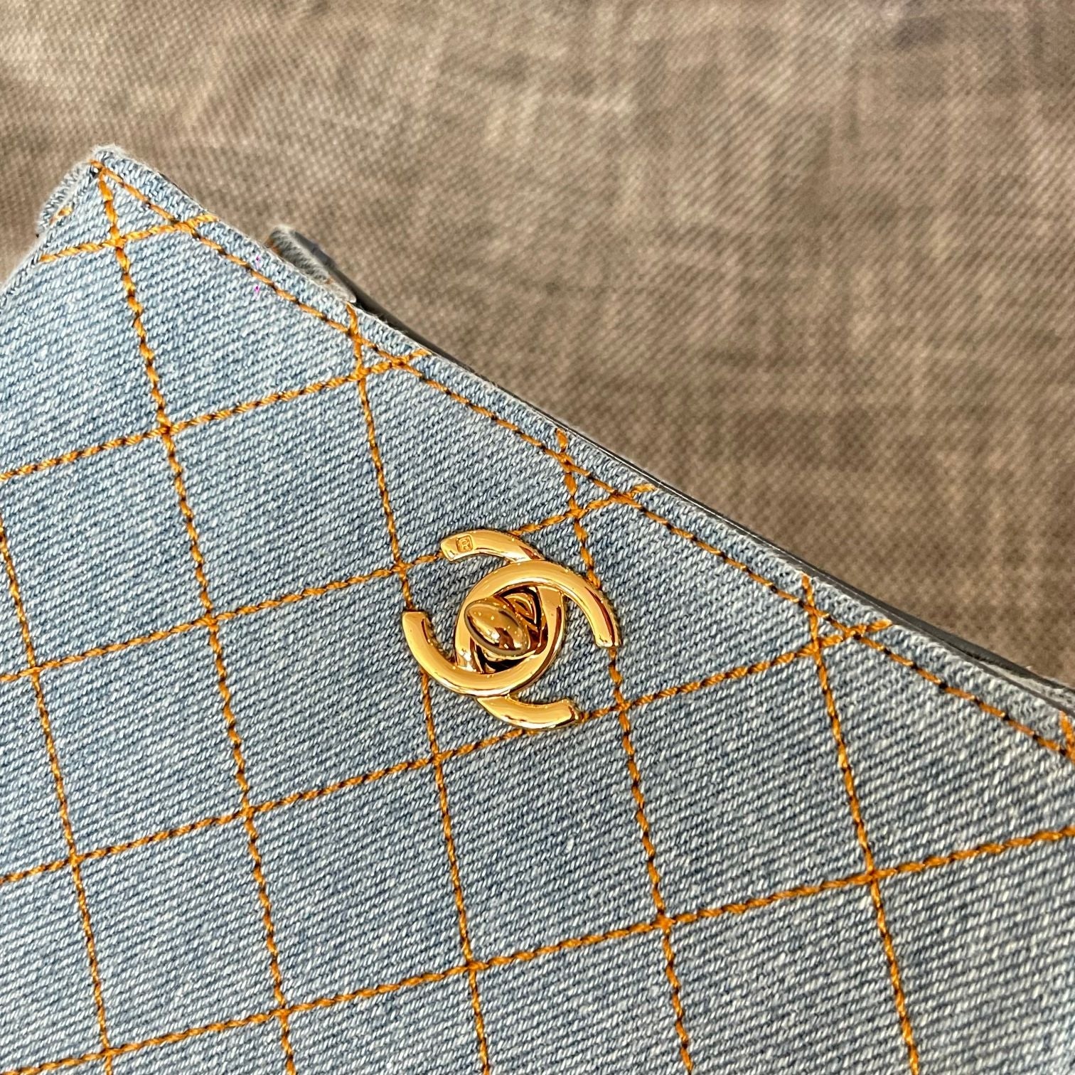 Chanel 2026 Vintage Matelasse Mini Bag 18cm Denim Leather