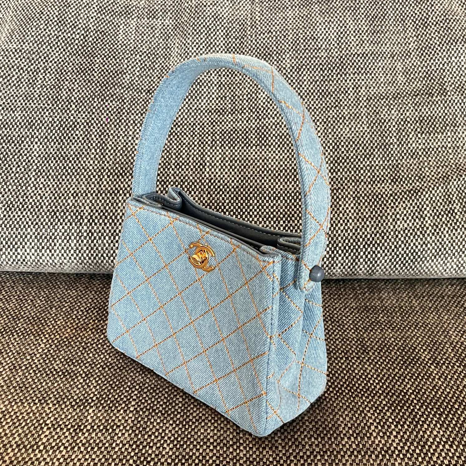 Chanel 2026 Vintage Matelasse Mini Bag 18cm Denim Leather