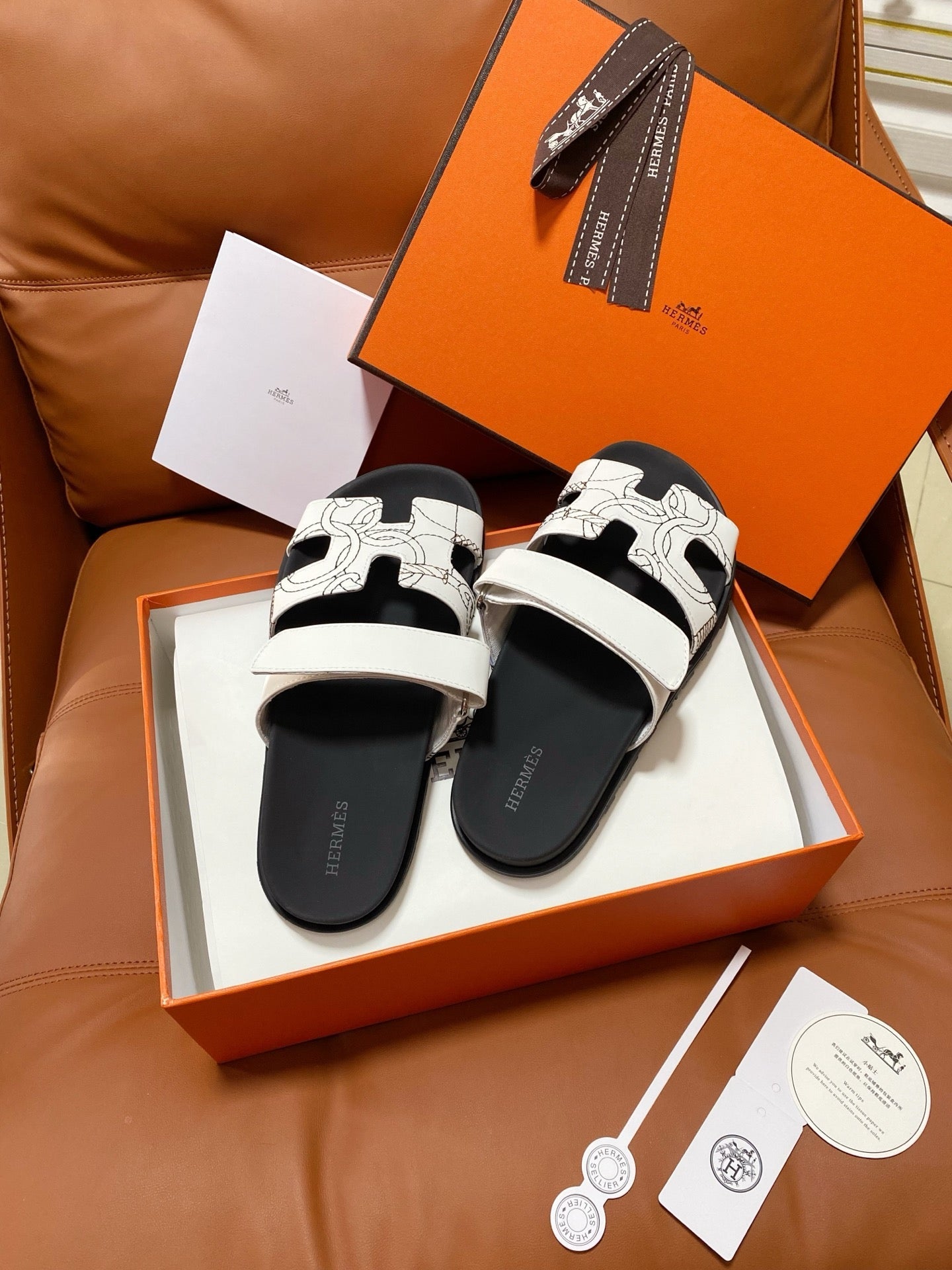 Hermes 2026 Chypre Sandal Cowhide 928494