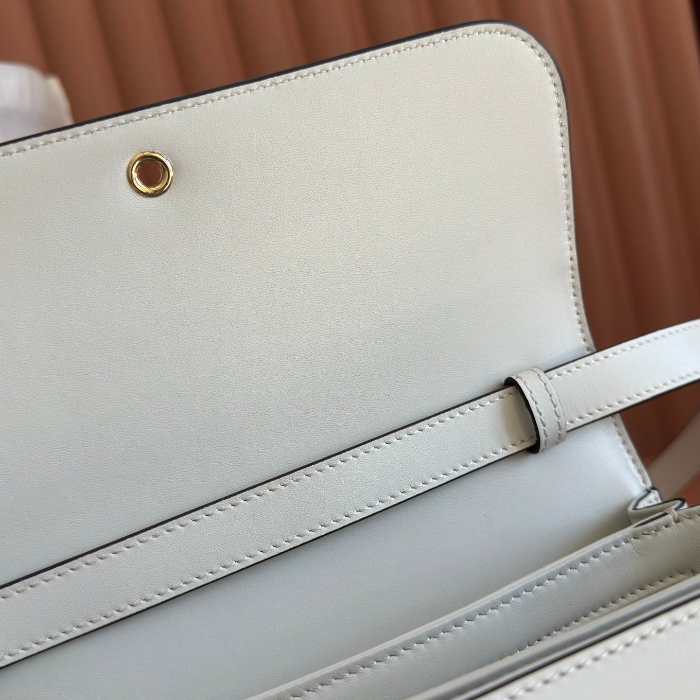 Gucci 2026 Siena Bag 25.5cm White Gold Leather 277153