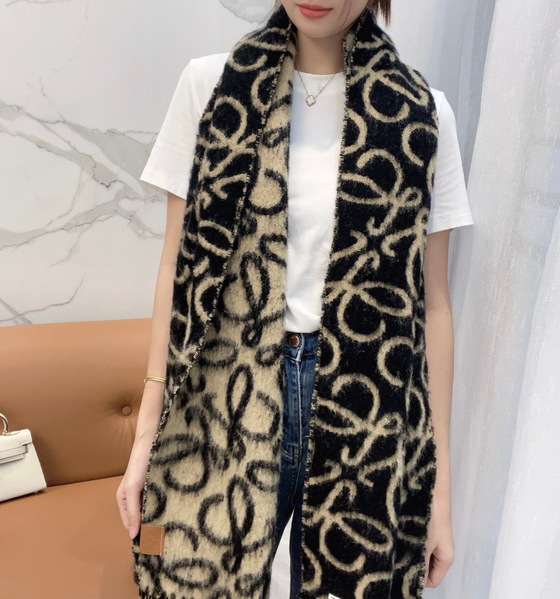 Loewe Scarf 180CM  Black Beige Wool Cashmere 968582