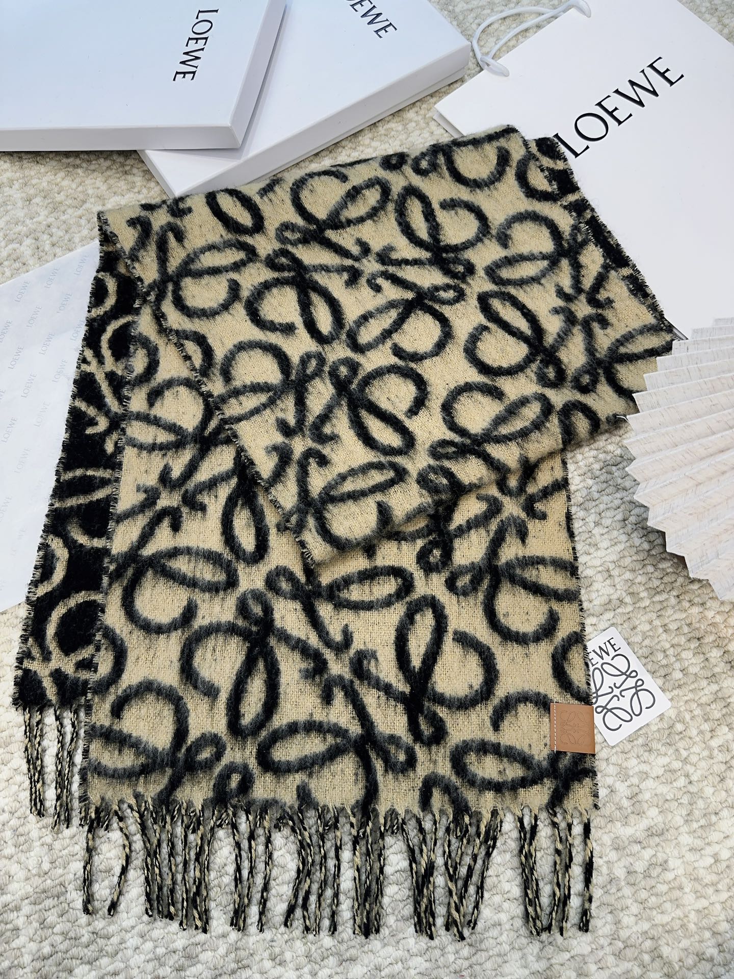 Loewe Scarf 180CM  Black Beige Wool Cashmere 968582
