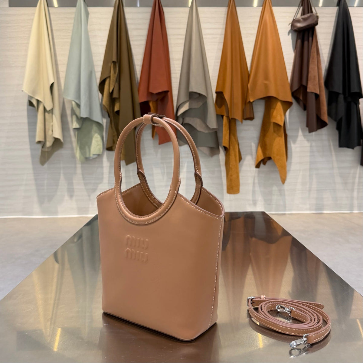 MiuMiu 2026 Ivy Small Tote Bag 17cm Calfskin