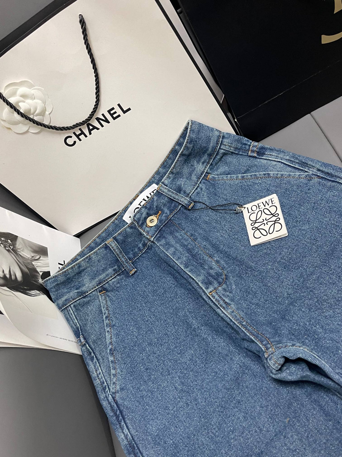 Loew White Anagram Blue Jean