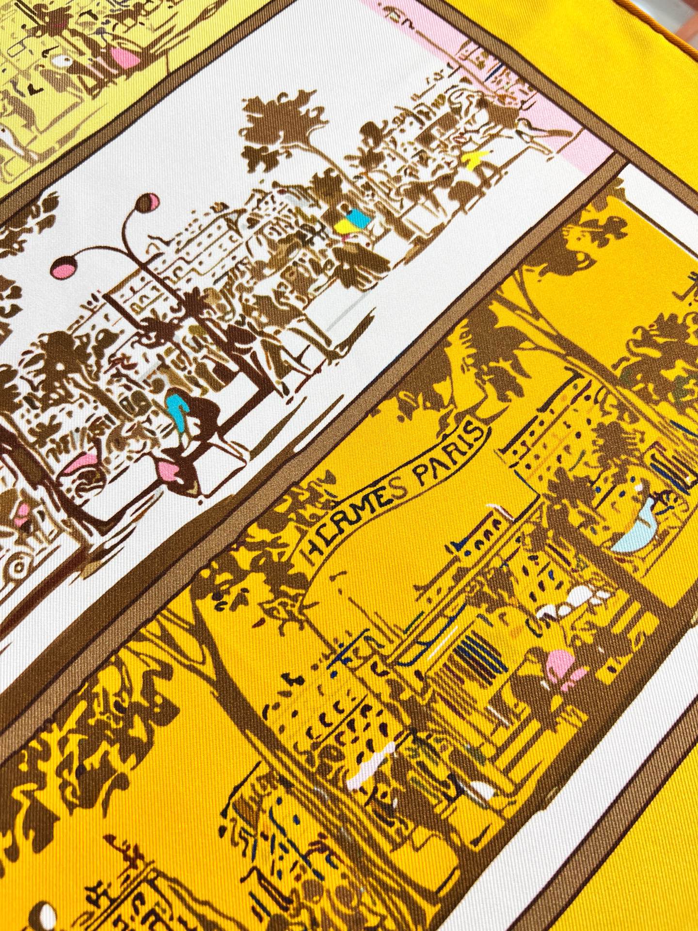 HM 26s Knitting Scarf 90 Yellow Brown Colorful Mulberry Silk 147544