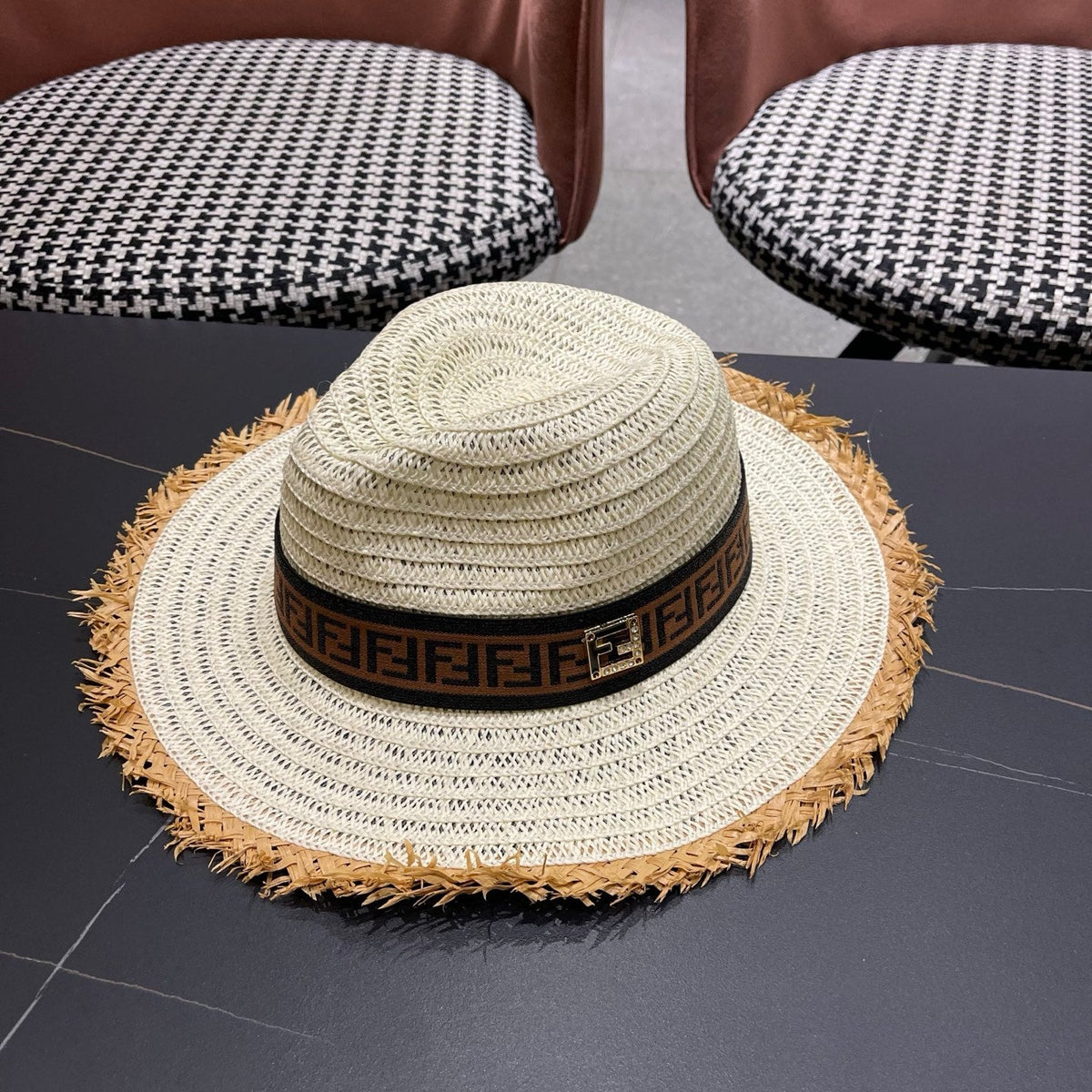 Fendi Wide-Brimmed Straw Hat 491777