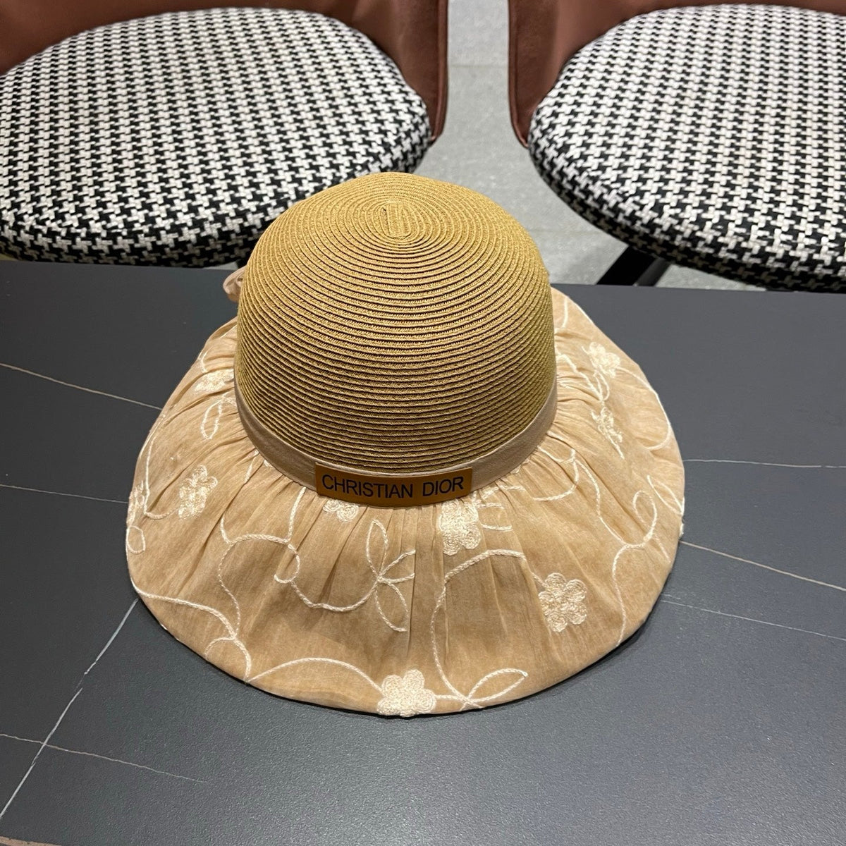 Dior Straw Bow Bucket Hat 497554