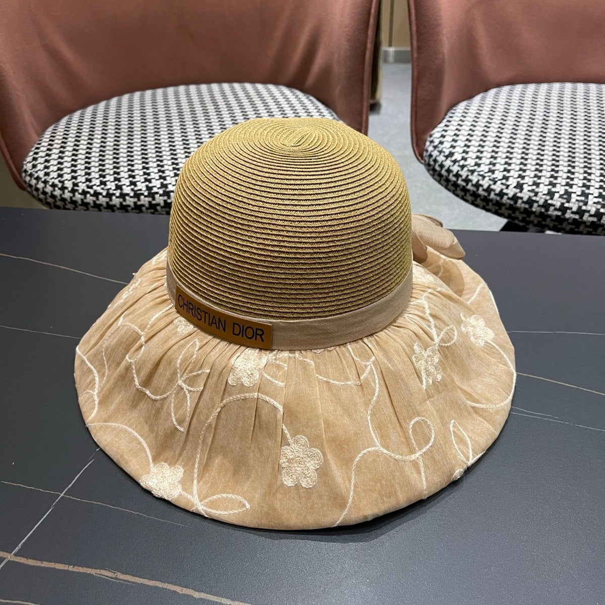 Dior Straw Bow Bucket Hat 497554