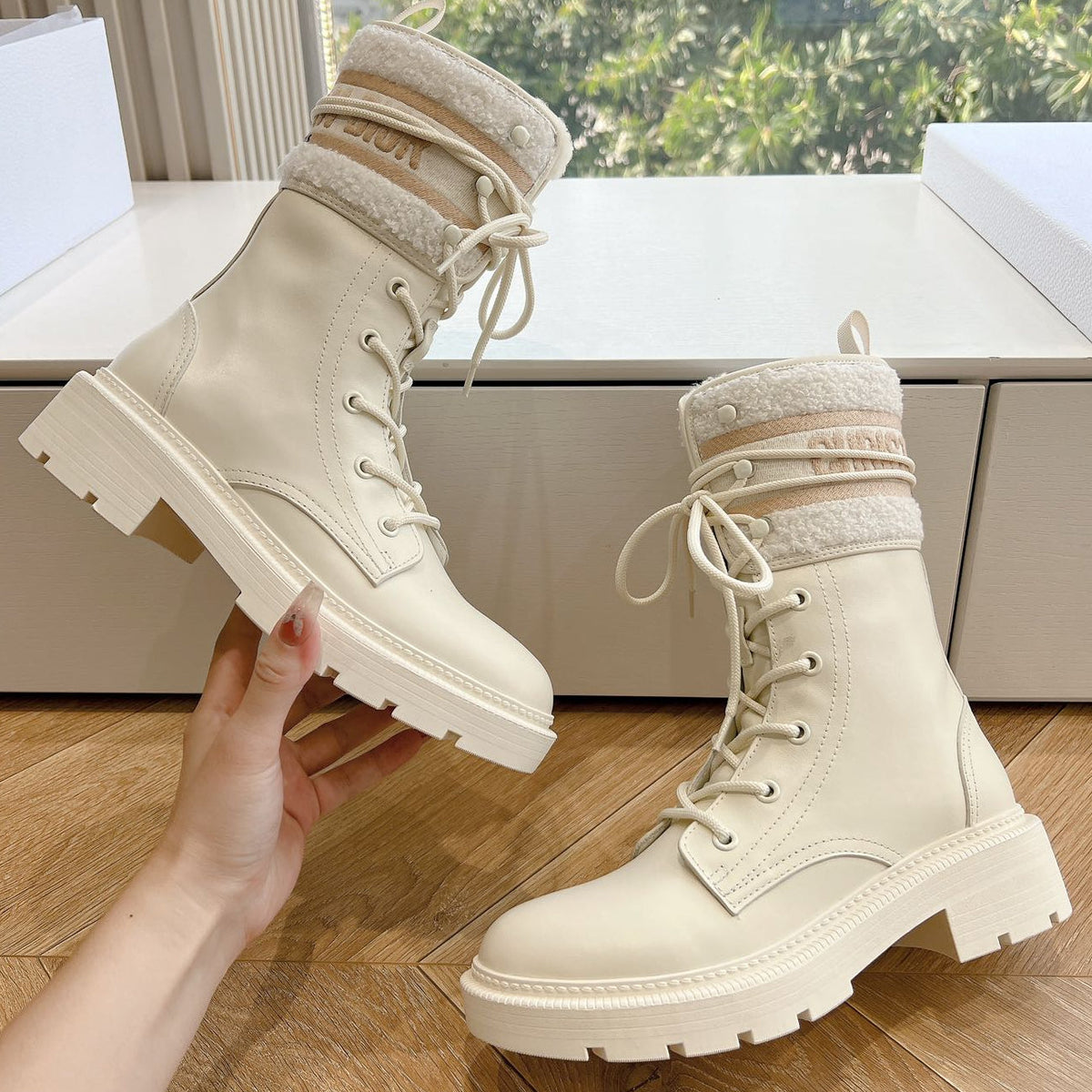 Dior 2026 D-Major Ankle Boots White Cowhide 128415