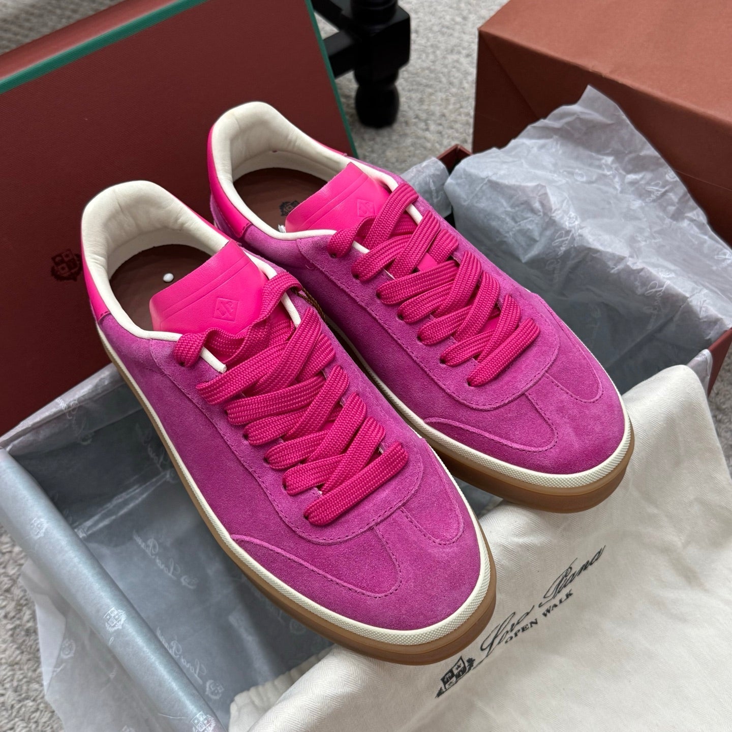 LP sneaker unisex style hot pink sheepskin mix suede 384719