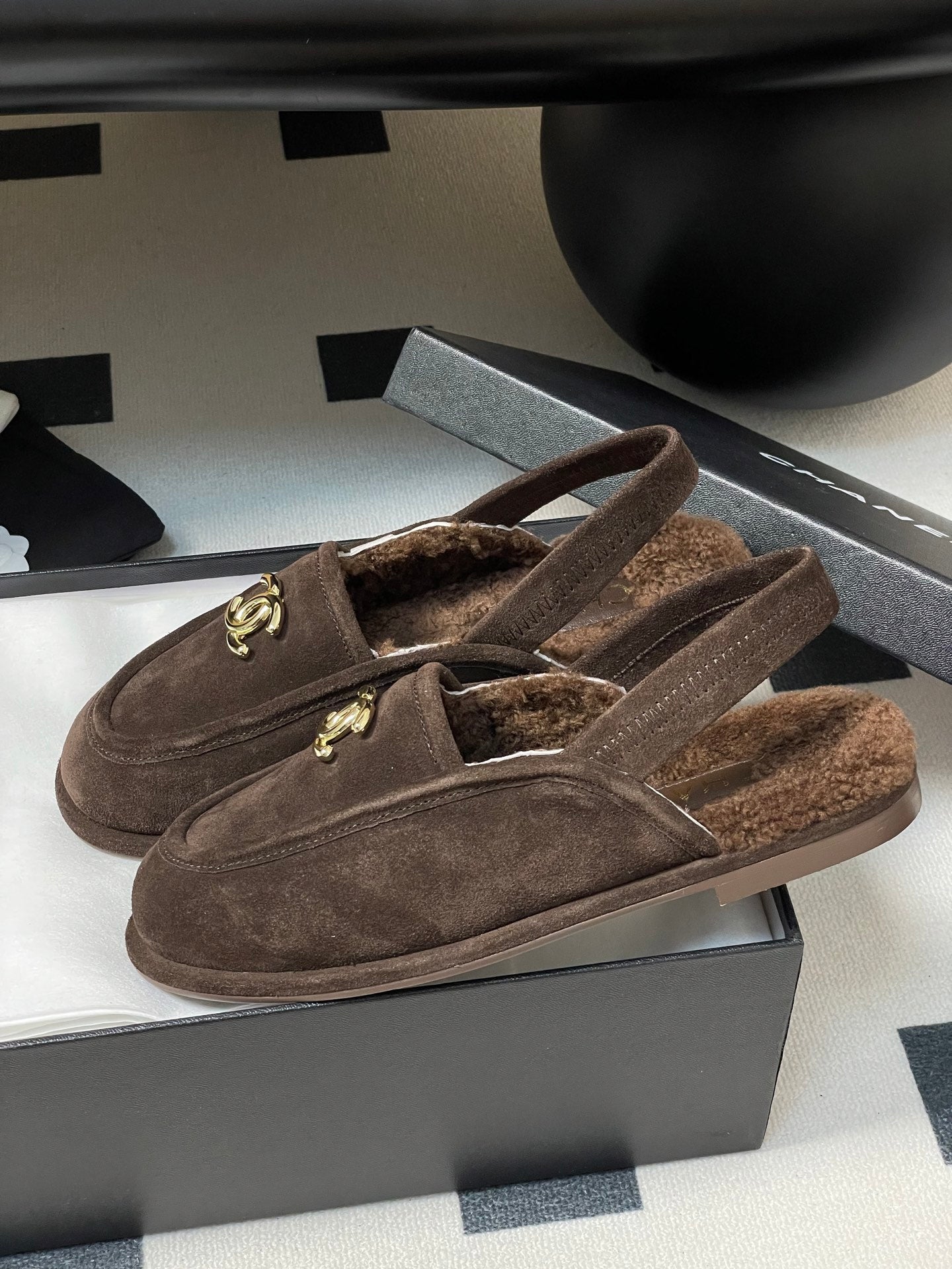 Chanel 2026 Loafer Suede Lambskin Fur 356382