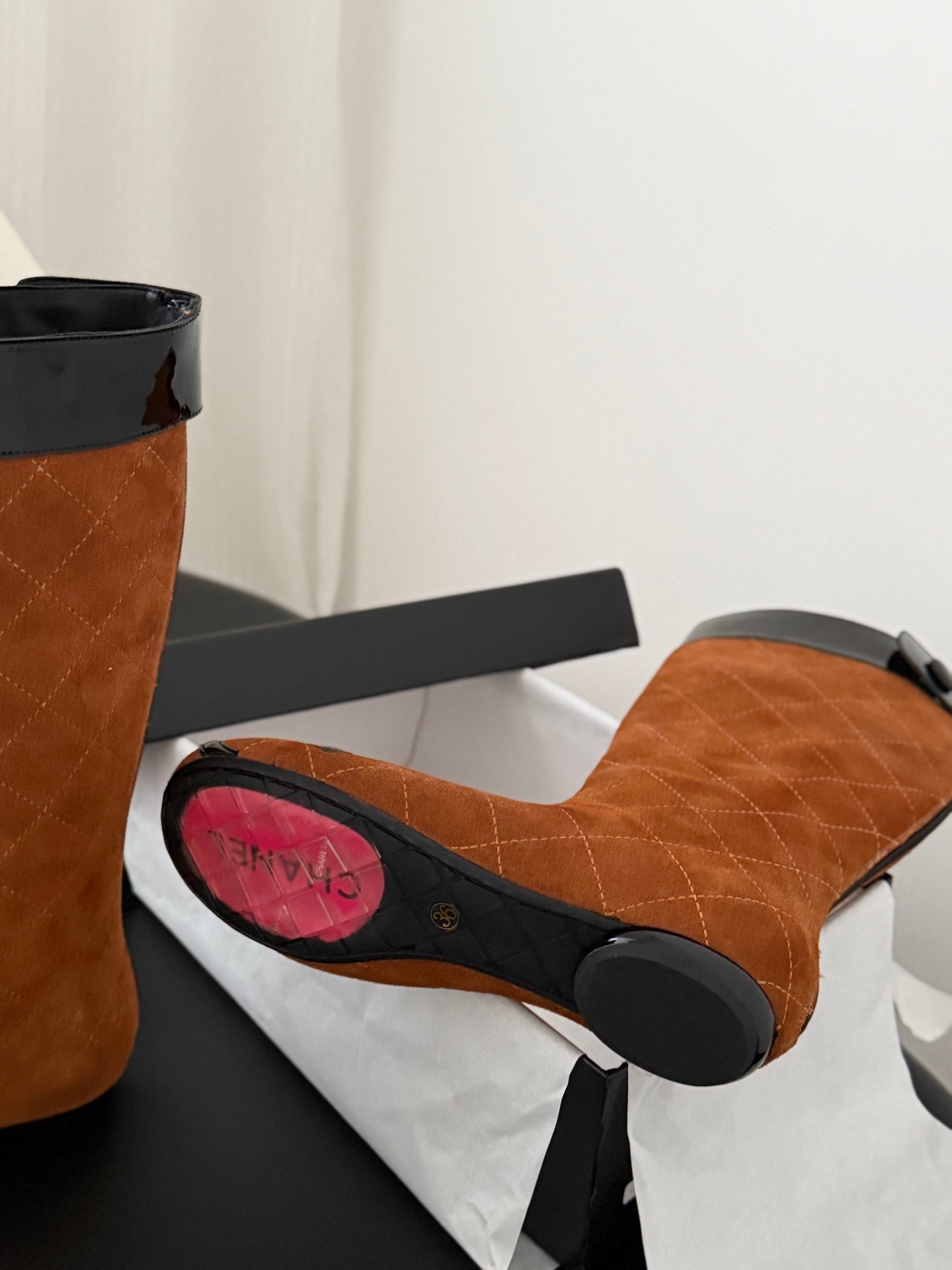CC 2025 Vintage Cambon Mid-Calf Boots Brown Black Suede Patent Leather 550642