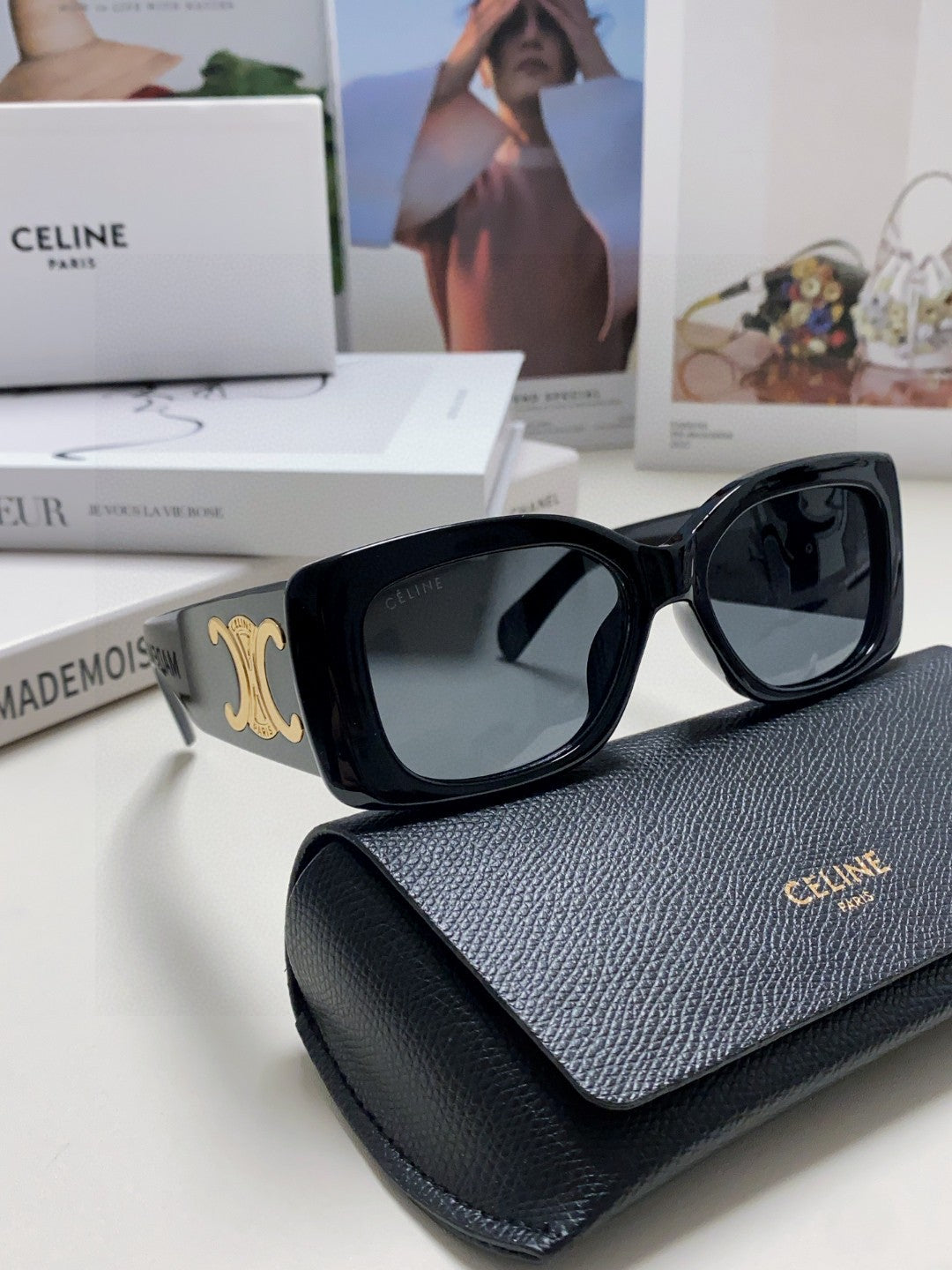TRIOMPHE SUNGLASSES 548602 IN BLACK ACETATE