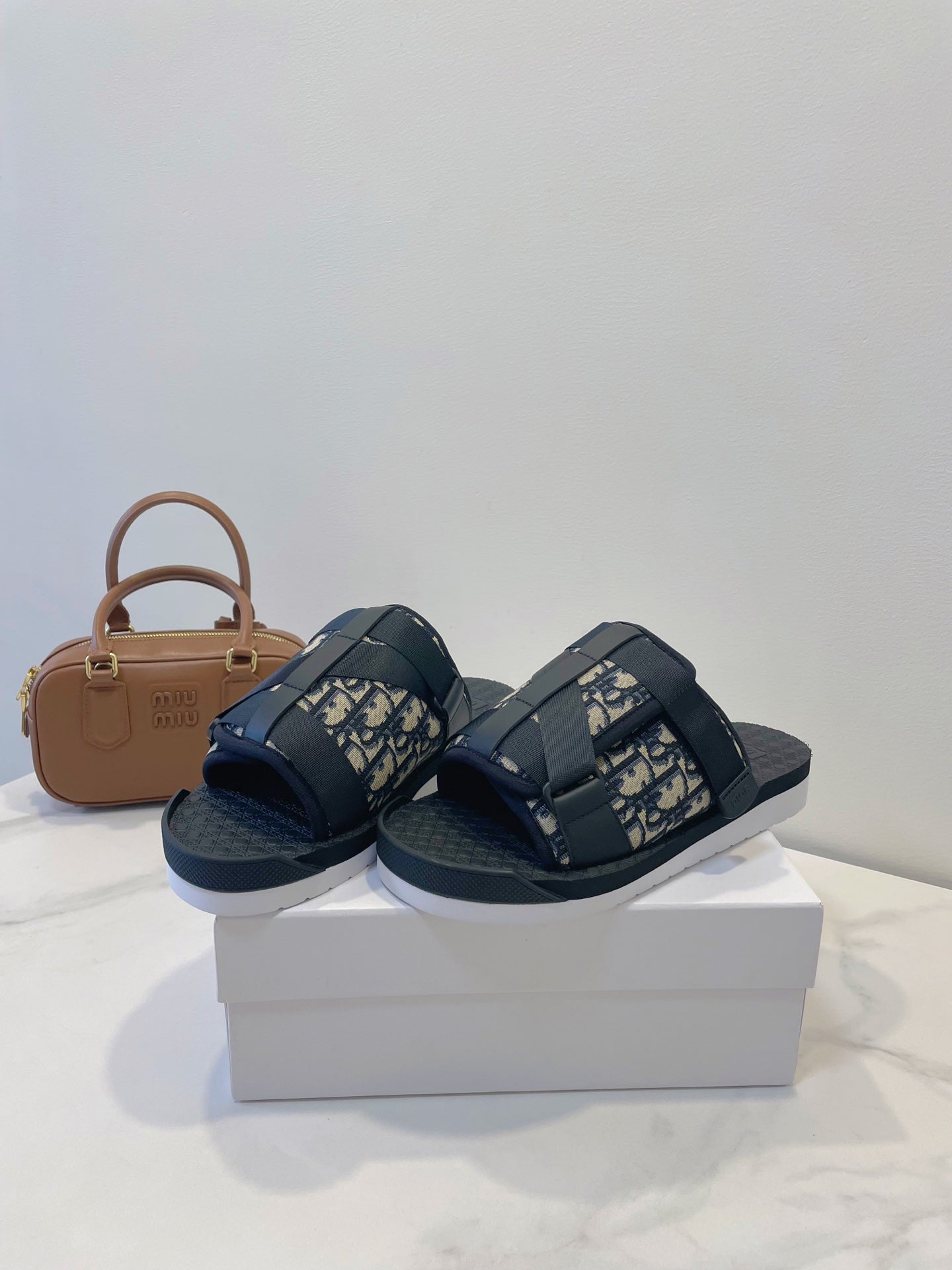 Dior 2026 Embroidered Sandals 30mm Fabric Rubber 890803