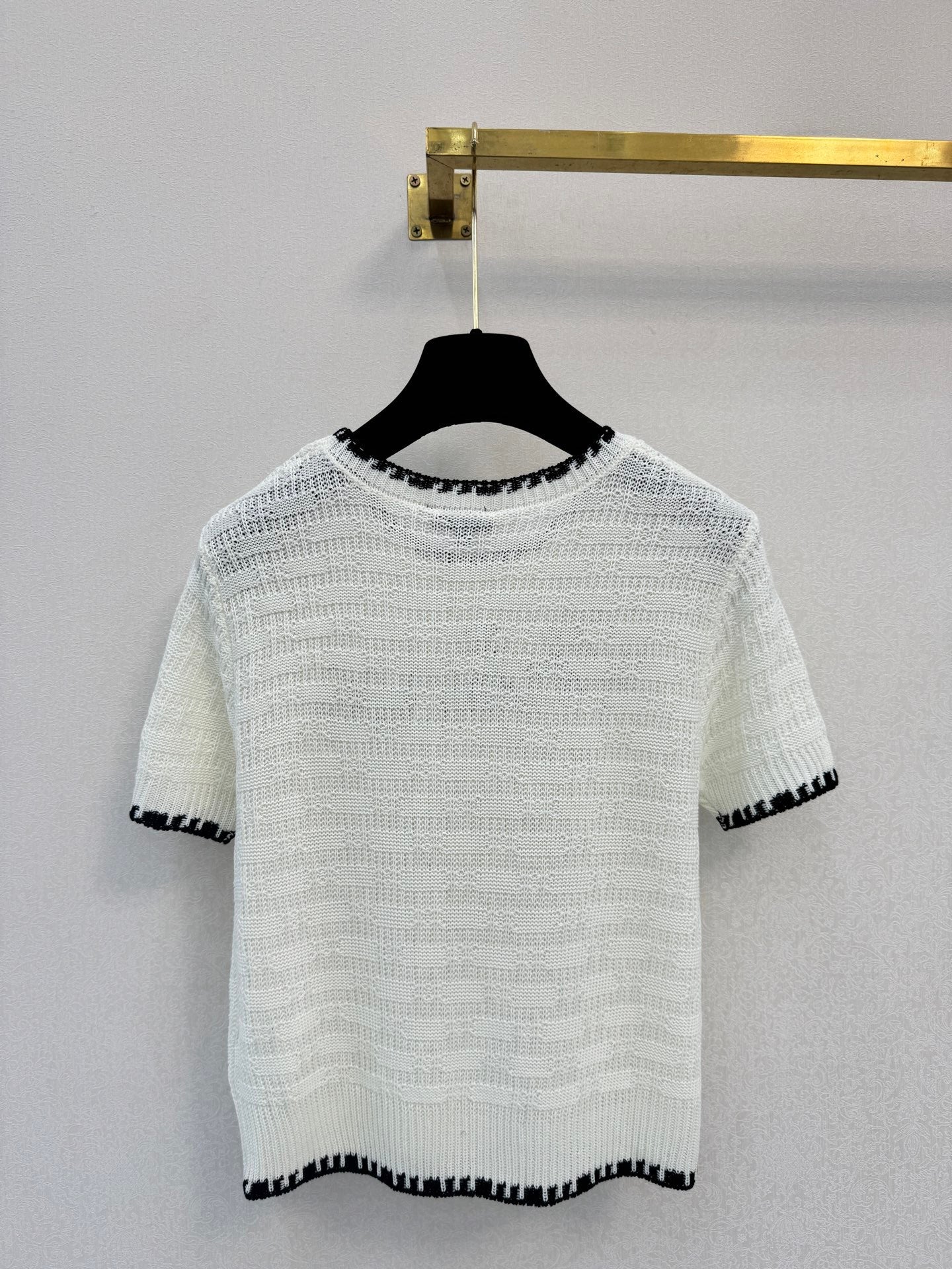 Chanel 2026 Embroidery Logo Short-sleeved Shirt White Black Wool 364270