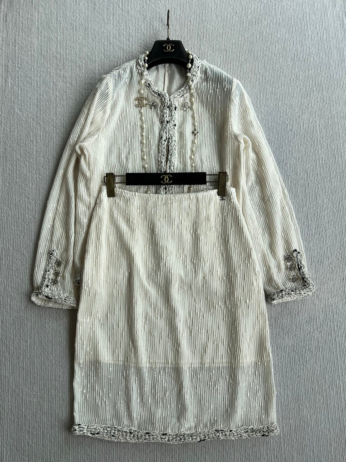 Chanel 2026 Off-White Jacket And Skirt Set Fabric