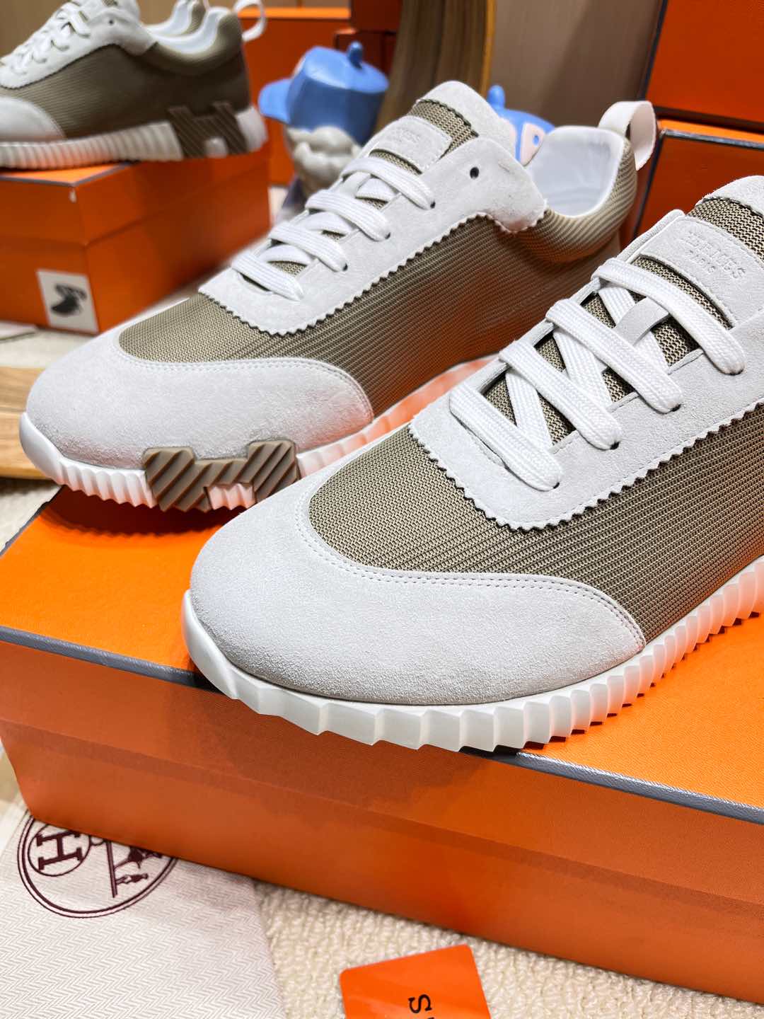 HM Bouncing Sneaker Matcha Grey Fabric with Suede 206304