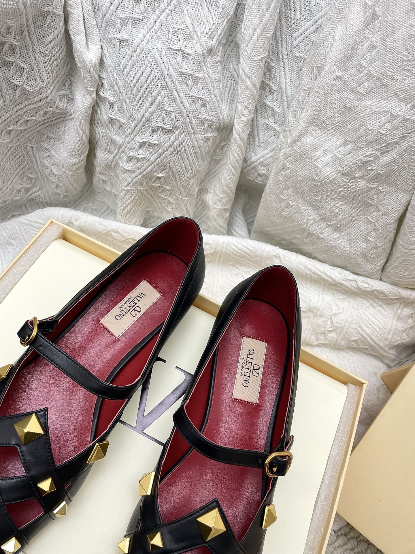 VT 26s Mary Jane Ballet Flats Black Burgundy Lambskin 611366