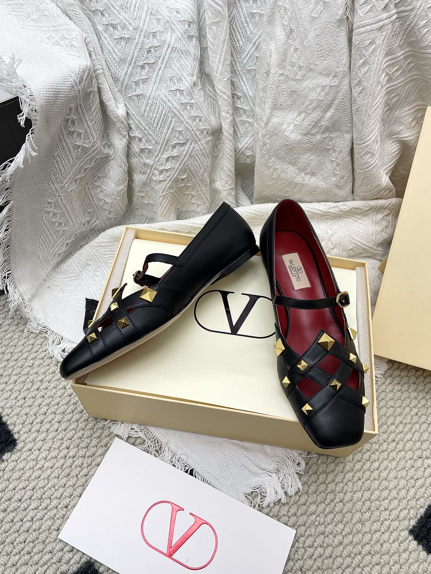 VT 26s Mary Jane Ballet Flats Black Burgundy Lambskin 611366