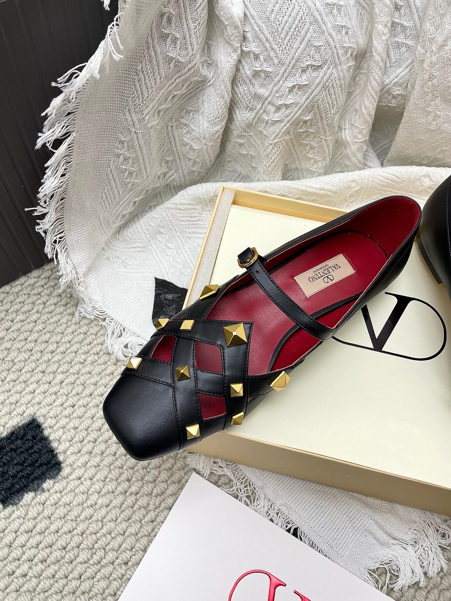 VT 26s Mary Jane Ballet Flats Black Burgundy Lambskin 611366