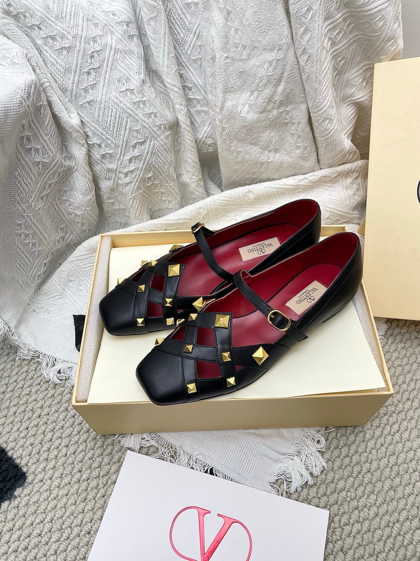 VT 26s Mary Jane Ballet Flats Black Burgundy Lambskin 611366