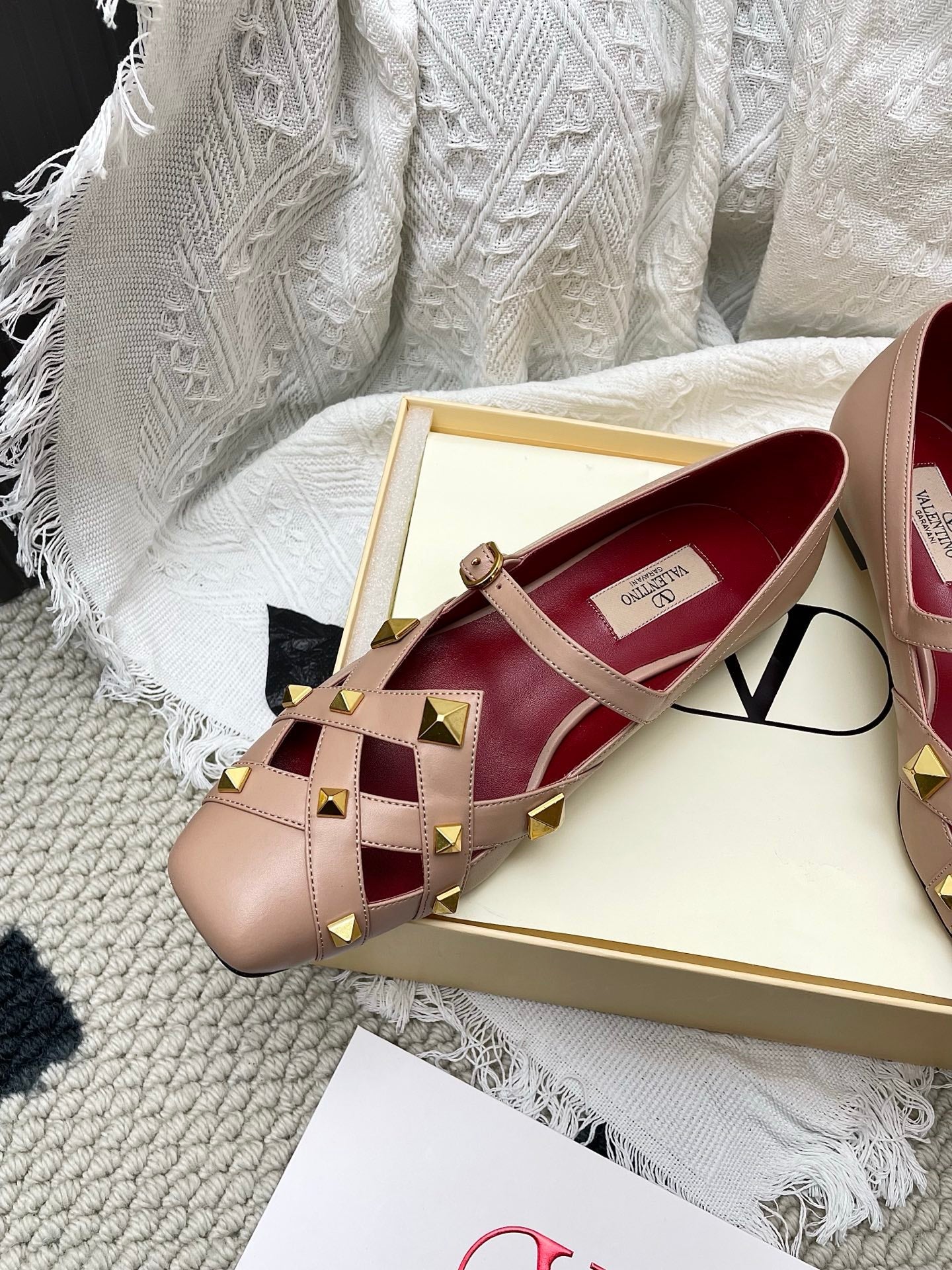 VT 26s Mary Jane Ballet Flats Beige Burgundy Lambskin 611368