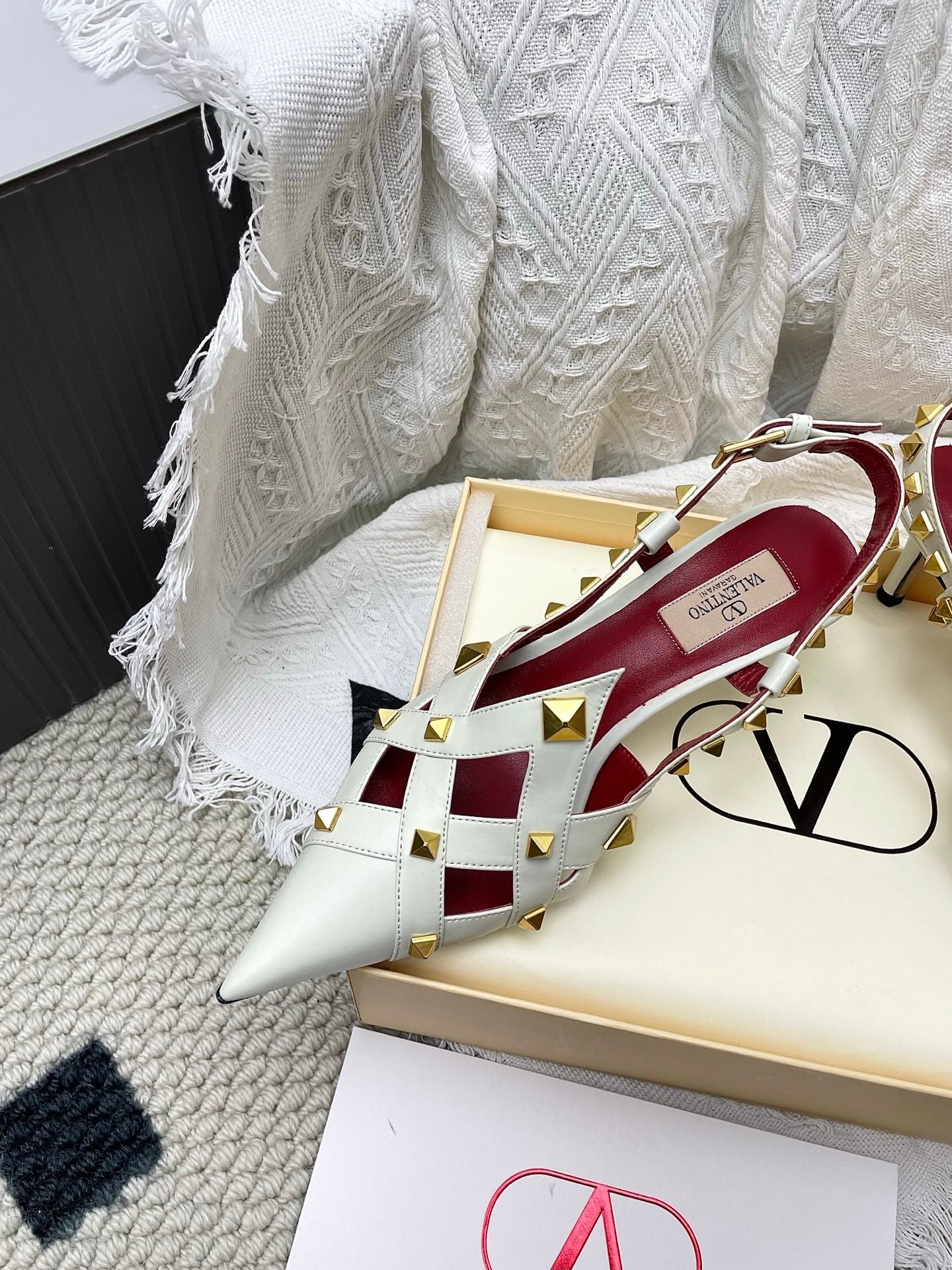 VT 26s Slingback 60 White Burgundy Lambskin 611369