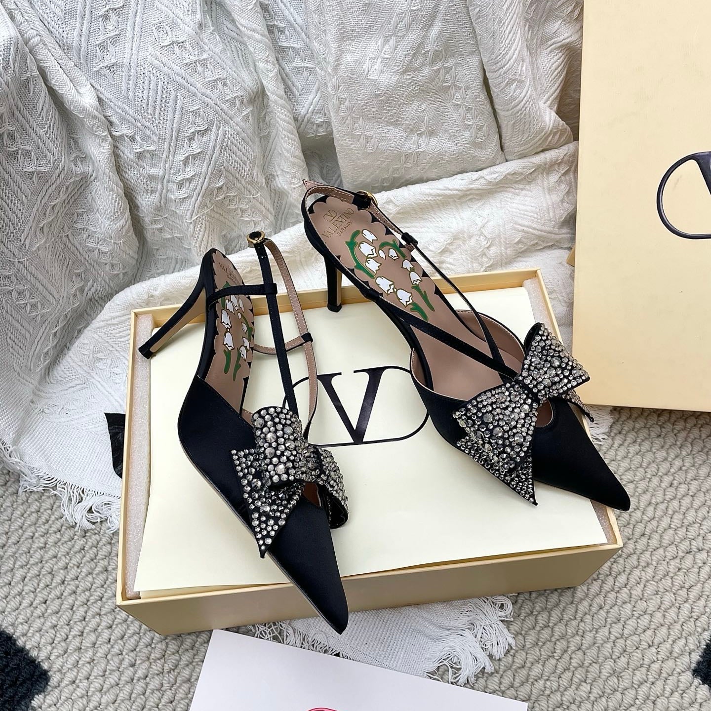 VT 26s Slingback 80 Black Rhinestone Silk Sheepskin 611405