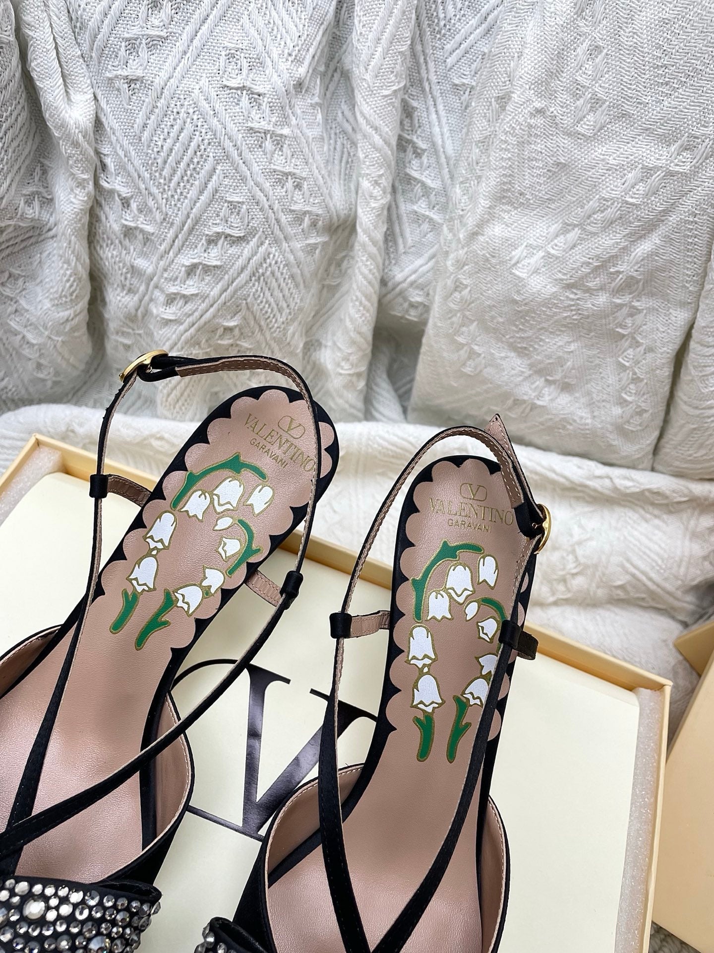 VT 26s Slingback 80 Black Rhinestone Silk Sheepskin 611405