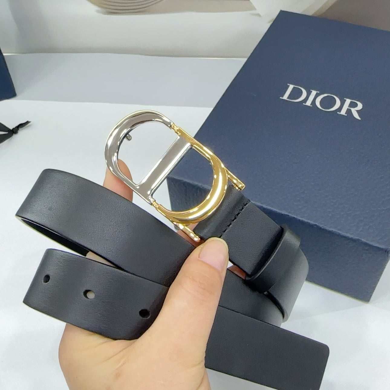 Dior 2026 Two-Tone Buckle Belt 30mm Leather 186129
