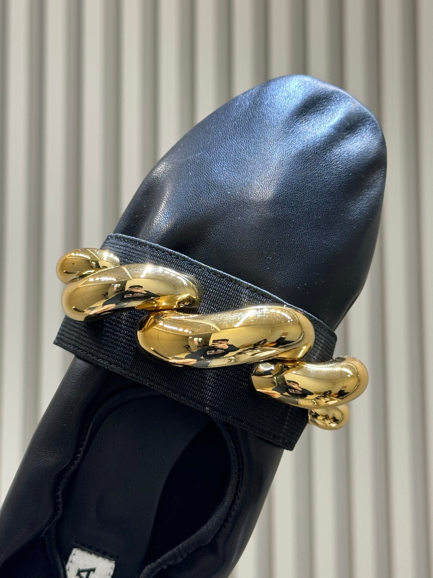 Alaia 26 Ballet Flats Black Lambskin Gold Chain 621730