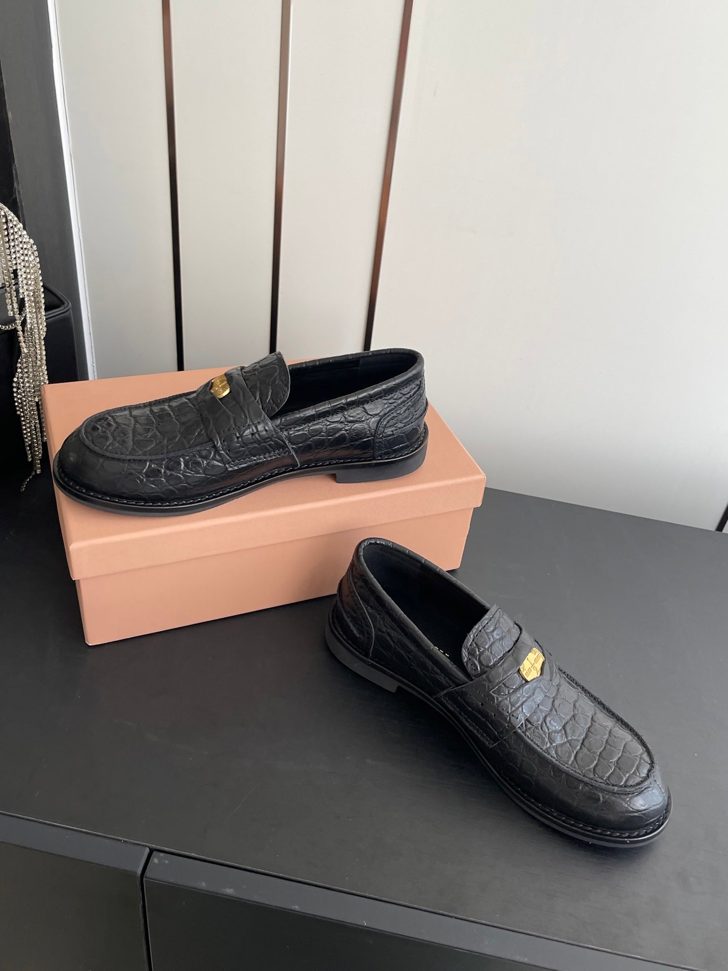 MIU 26 Casual Loafers Black Crocodile Embossed Calfskin 631625