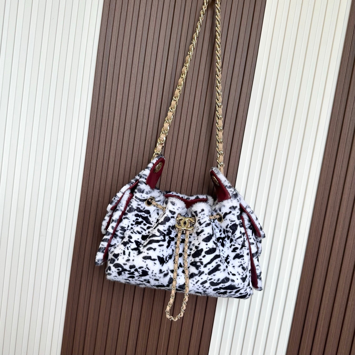 Chanel 2026 Leopard Print Hobo Bag 22cm White Black Ponyhair Leather